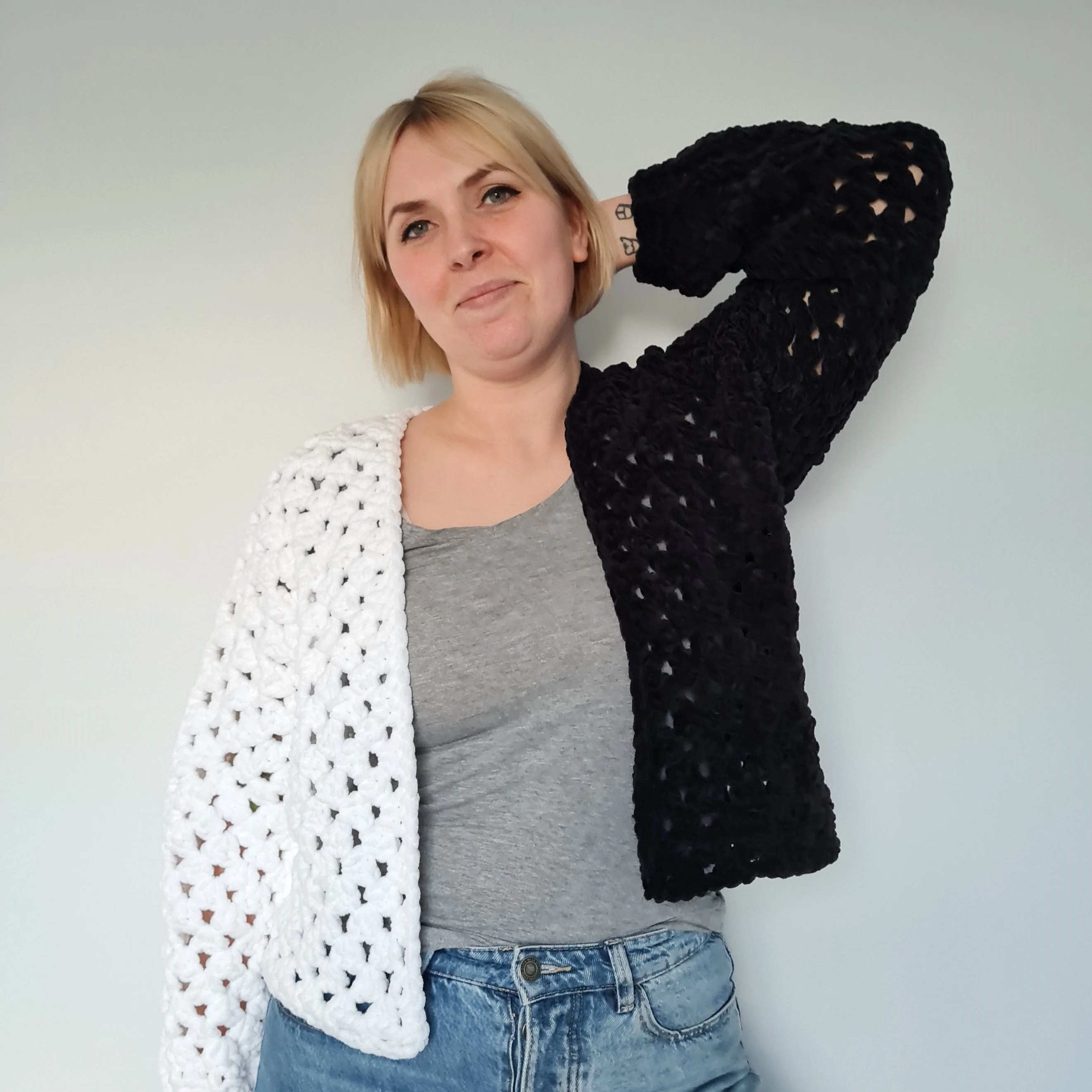 10274-hexi-honey-bunny-cardigan-1.webp