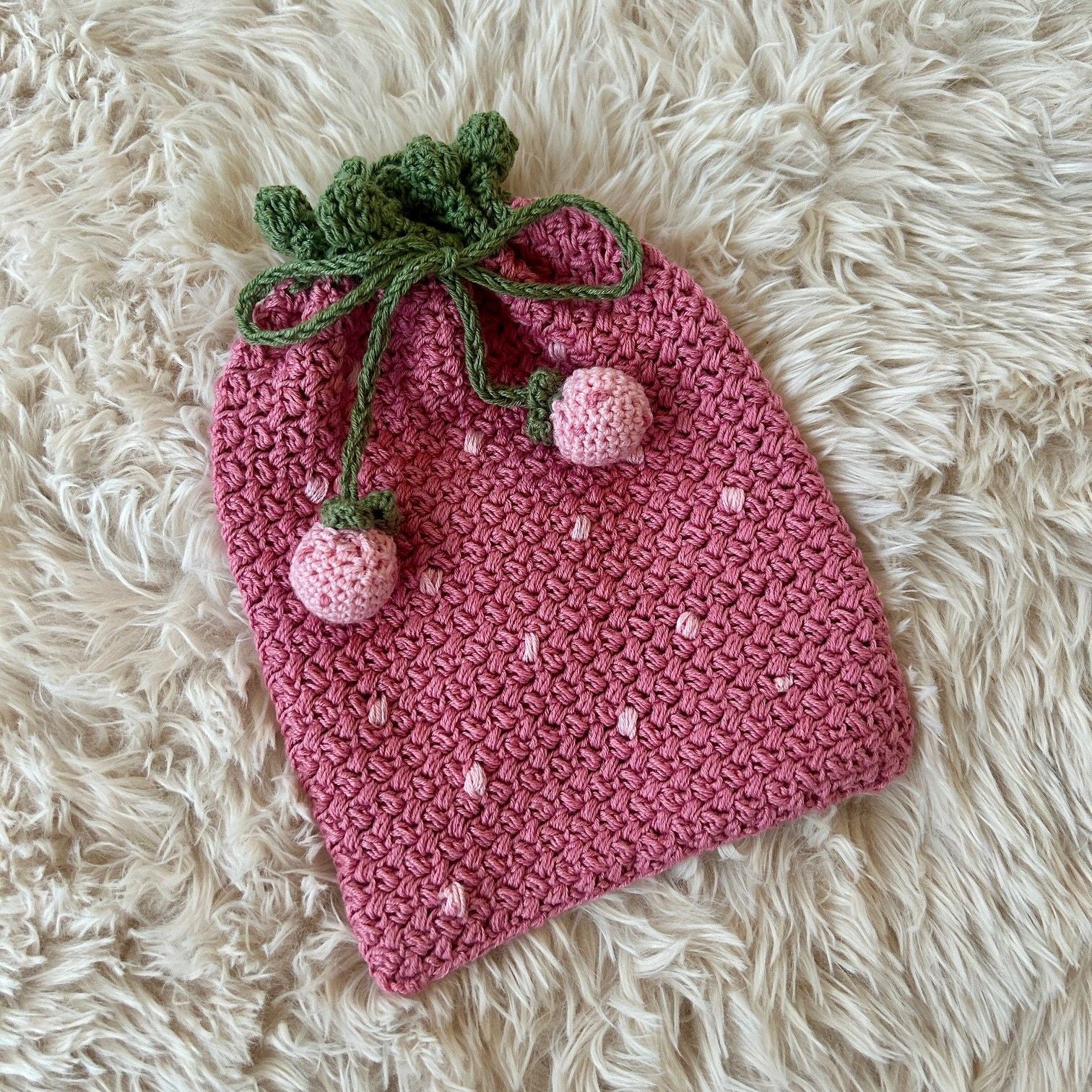Berry Cute - E-Reader Bag