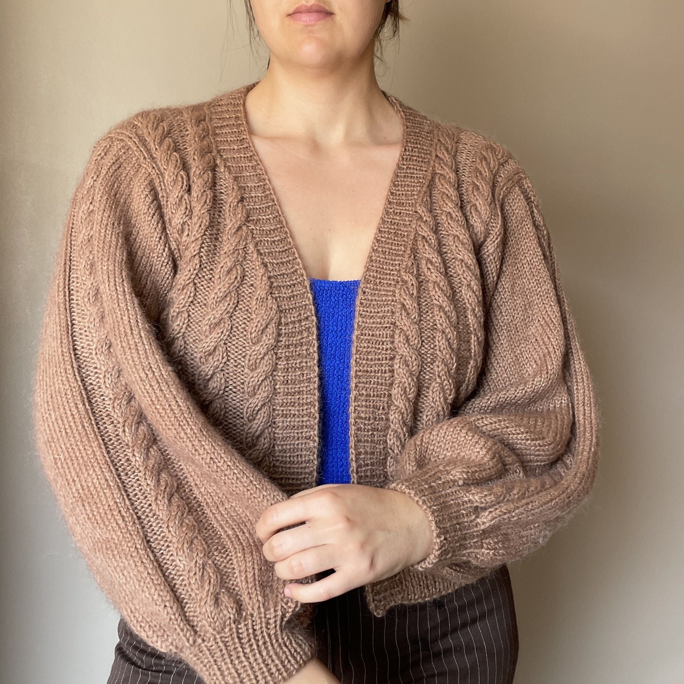 10490-fall-cables-cardi-cardigan-1.webp