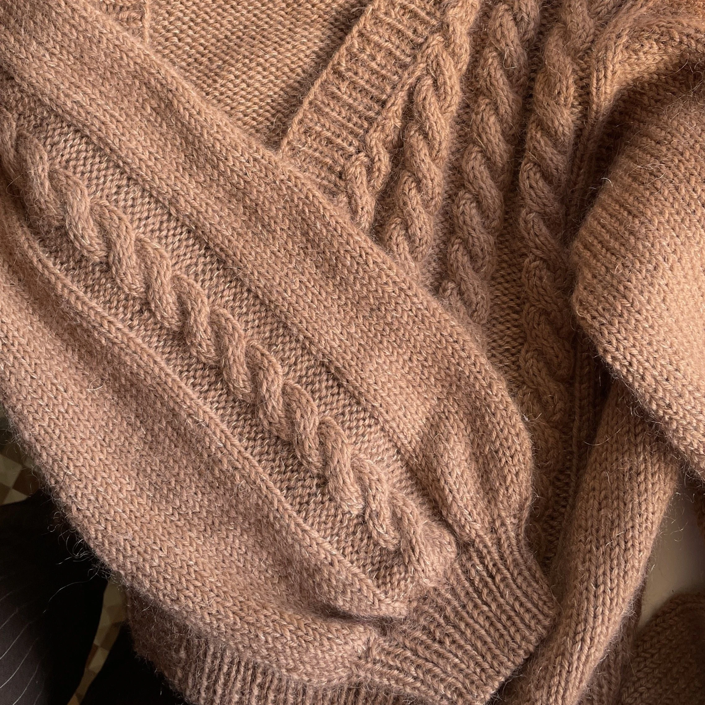 10490-fall-cables-cardi-cardigan-1.webp