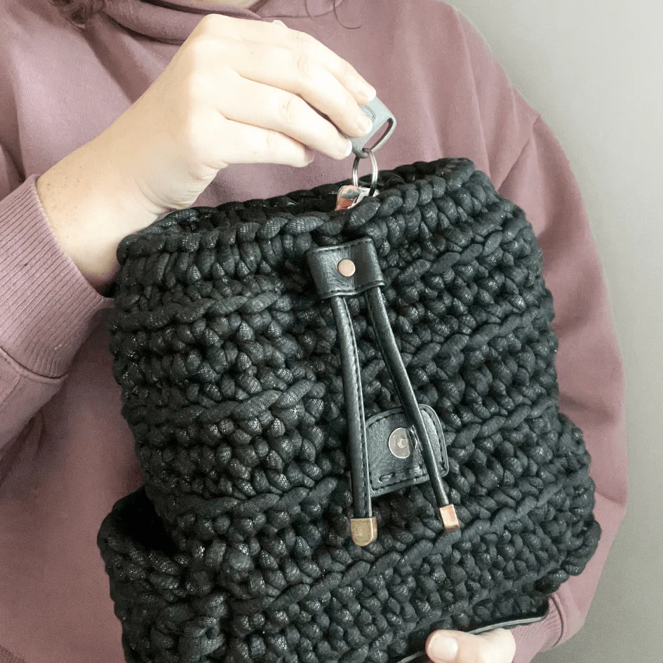 1063-the-bungee-backpack-1.jpg