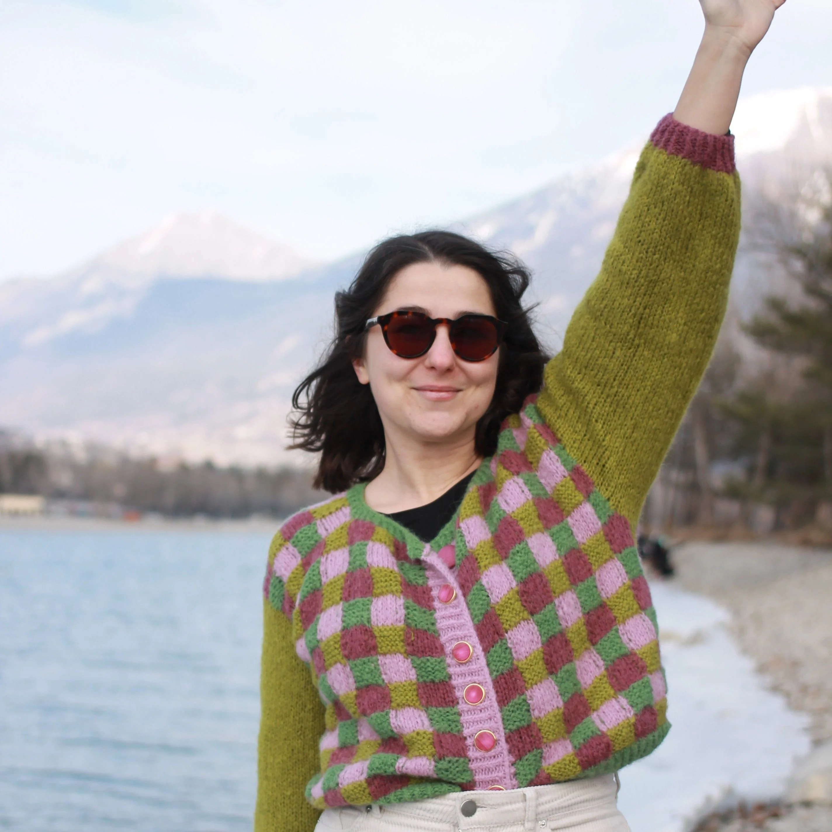 10875-elmer-cardigan-1.webp