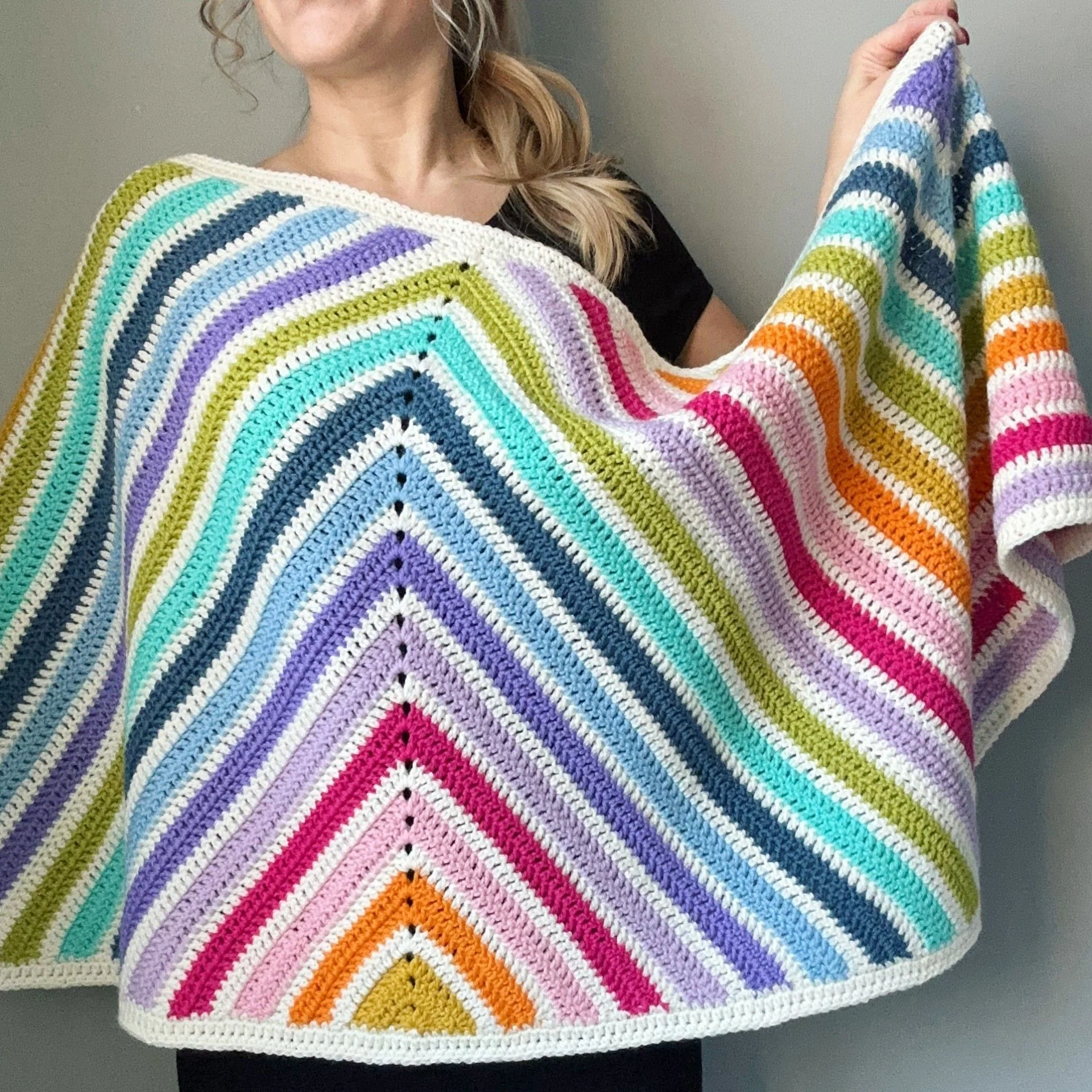10884-rainbow-peaks-wrap-1.webp