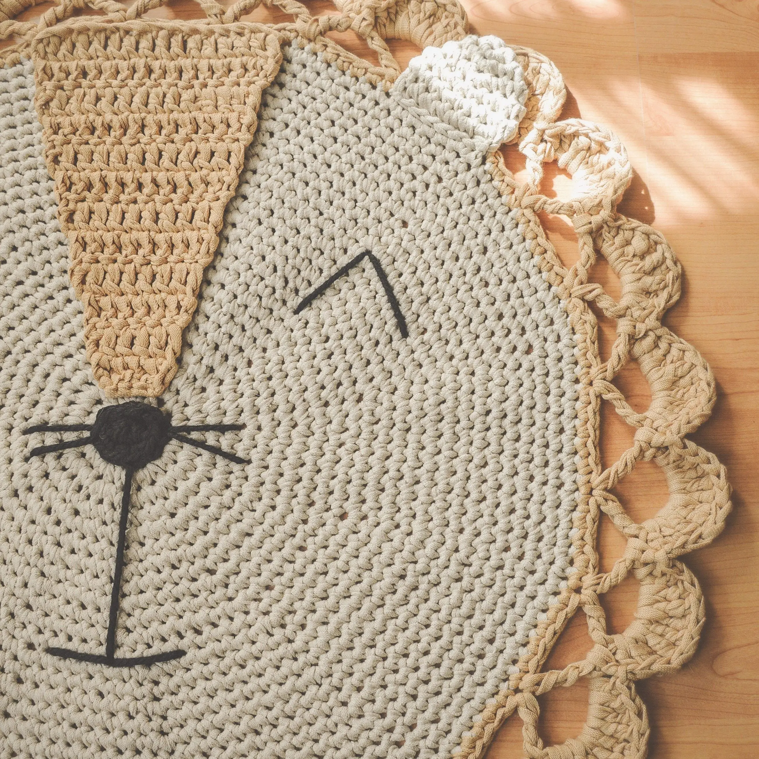 11001-lionhead-rug-1.webp