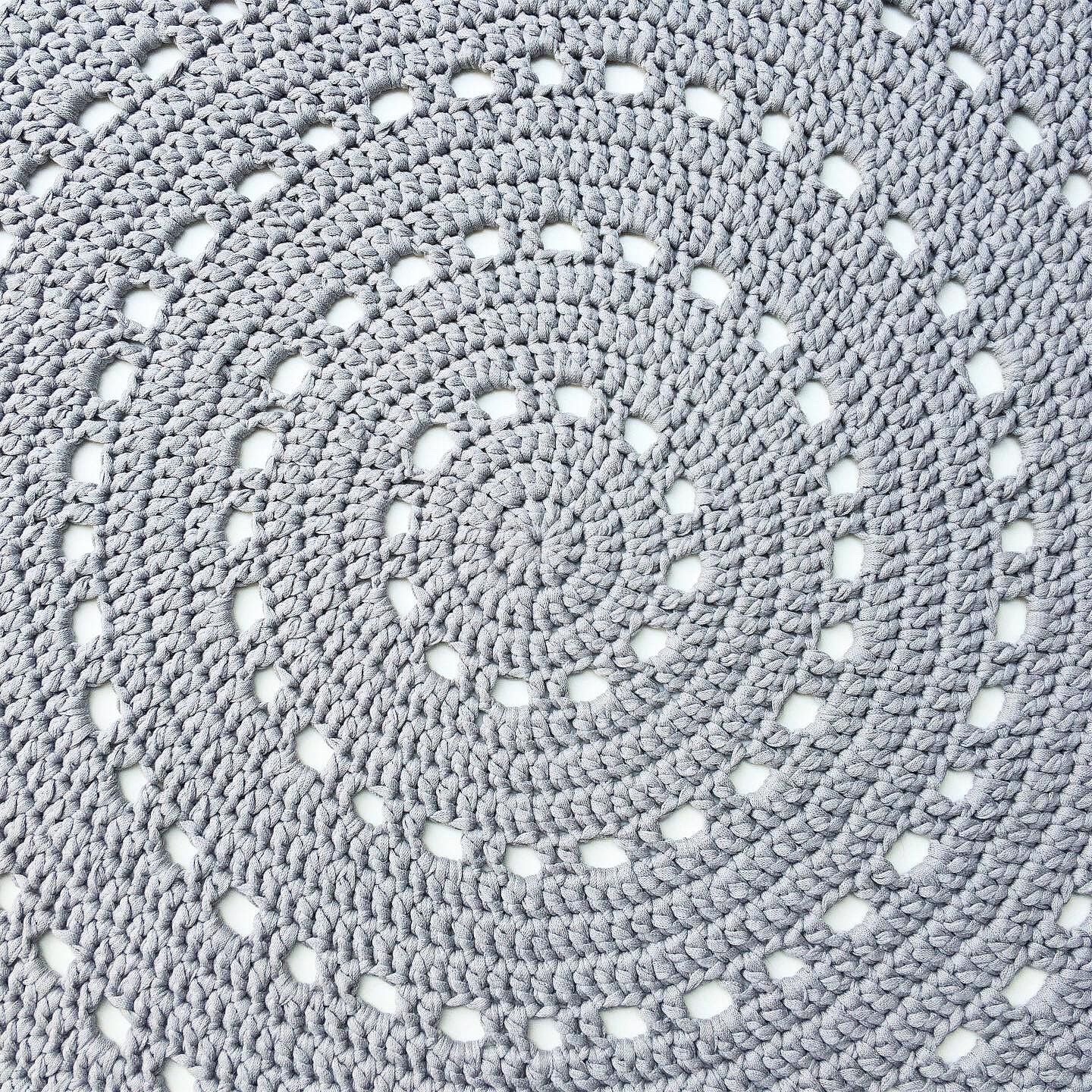 11004-milan-floor-rug-1.webp