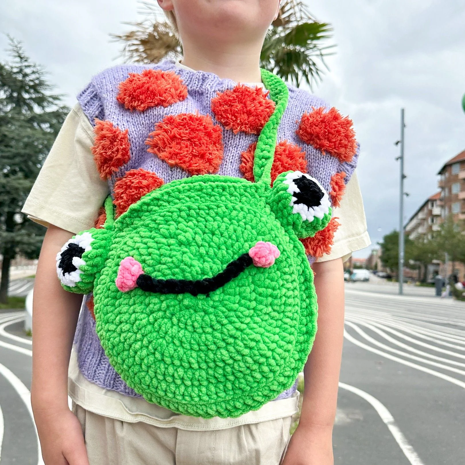 1118-froggy-friend-bag-1.webp