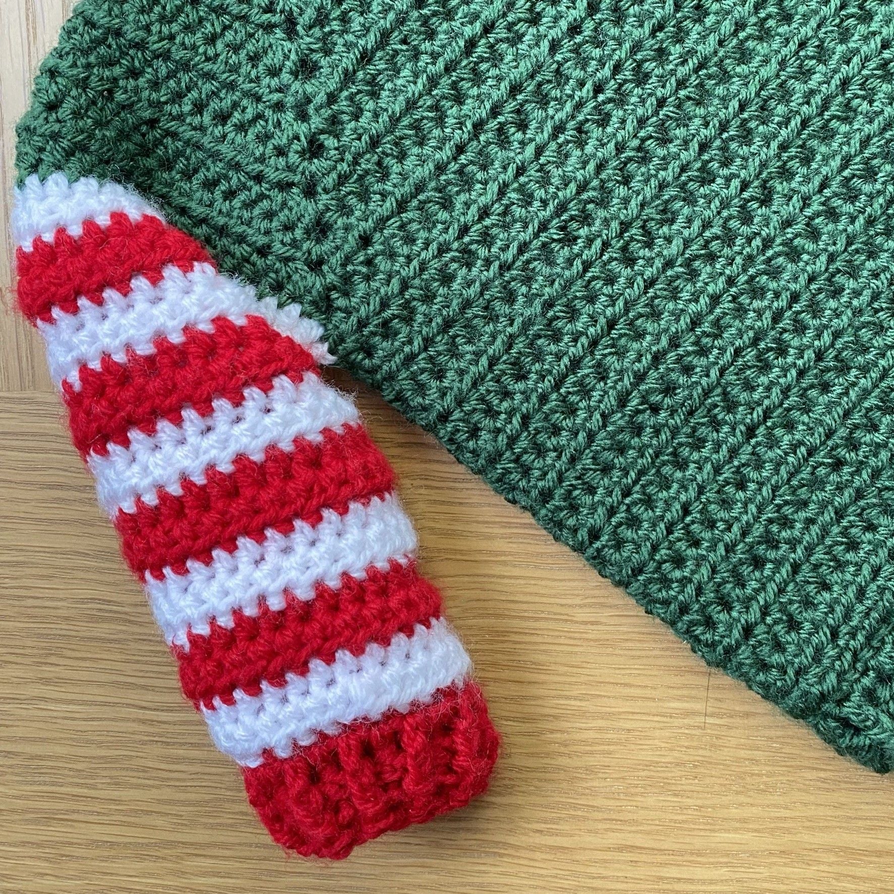 11317-baby-elf-christmas-jumper-and-bonnet-1.jpg