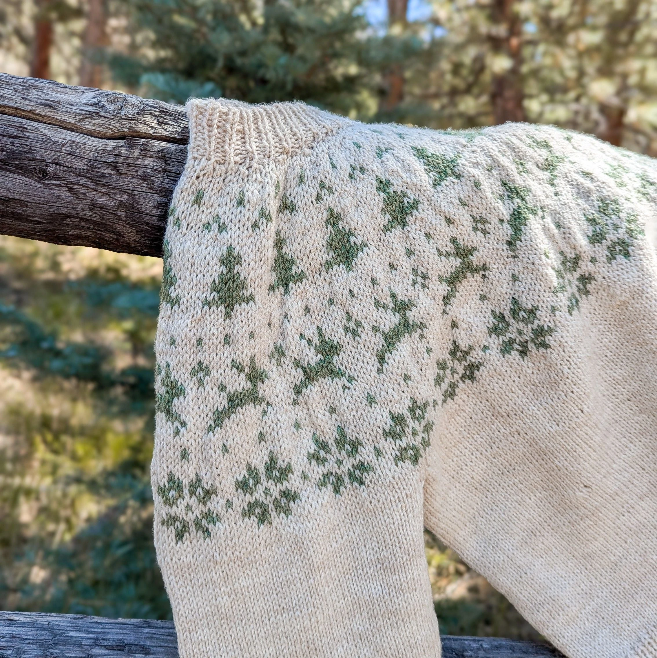11321-christmas-market-sweater-1.webp