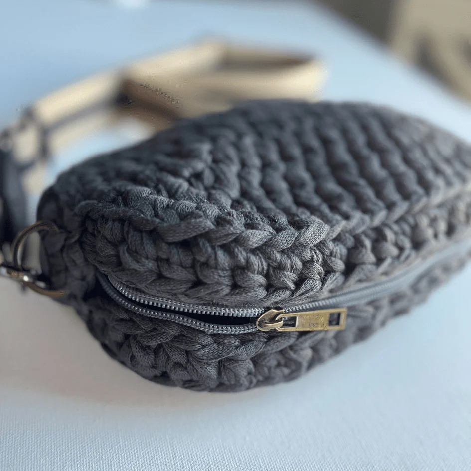 1133-the-betty-belt-bag-crossbody-bag-1.webp
