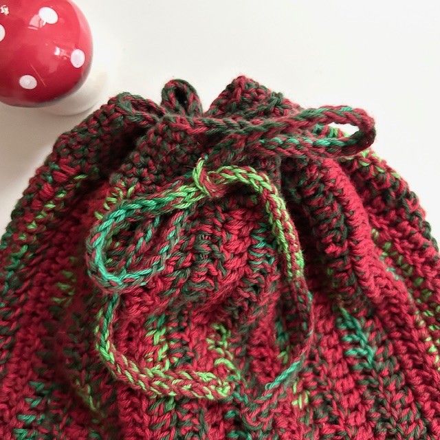 11331-ho-ho-hope-gift-bag-1.webp