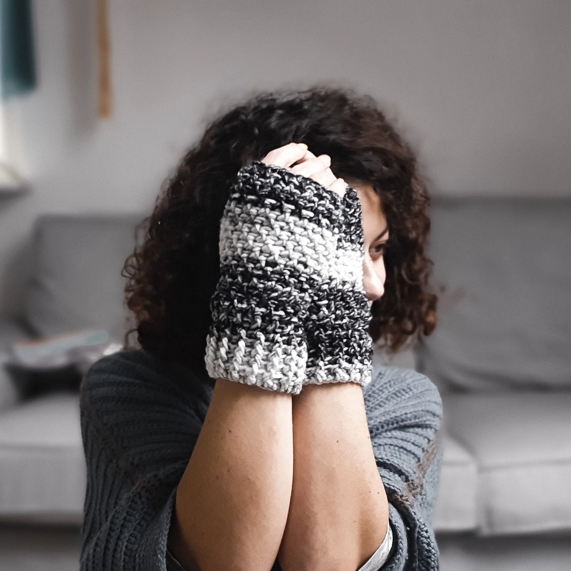 1134-salt-and-pepper-fingerless-gloves-1.jpg