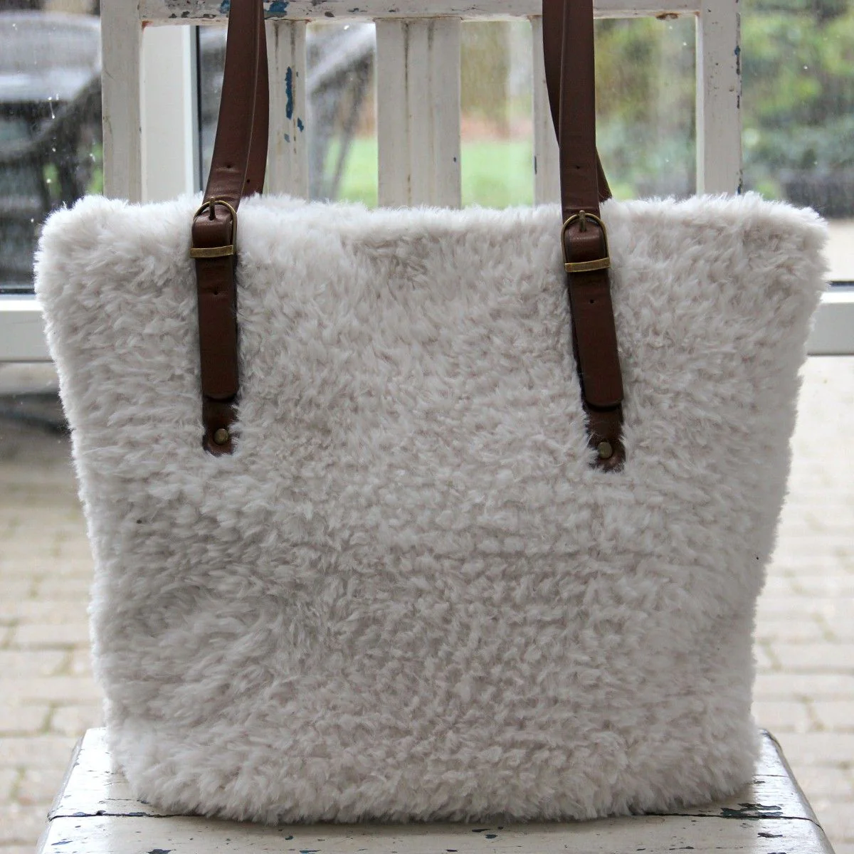 1139-fur-lux-bags-1.jpg