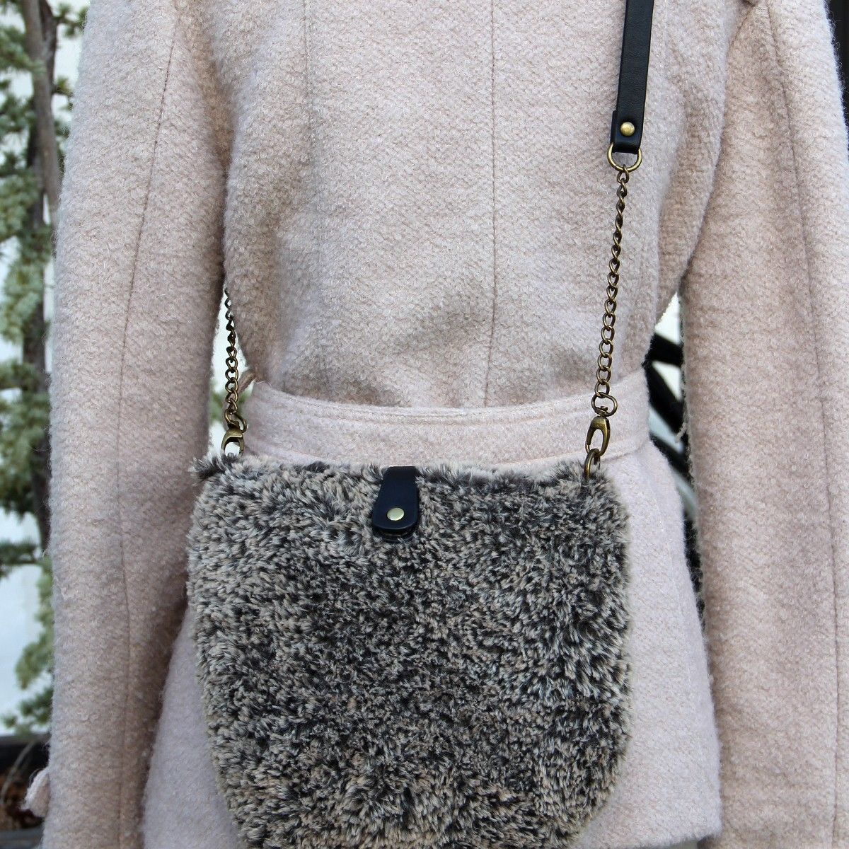 1139-fur-lux-bags-1.jpg