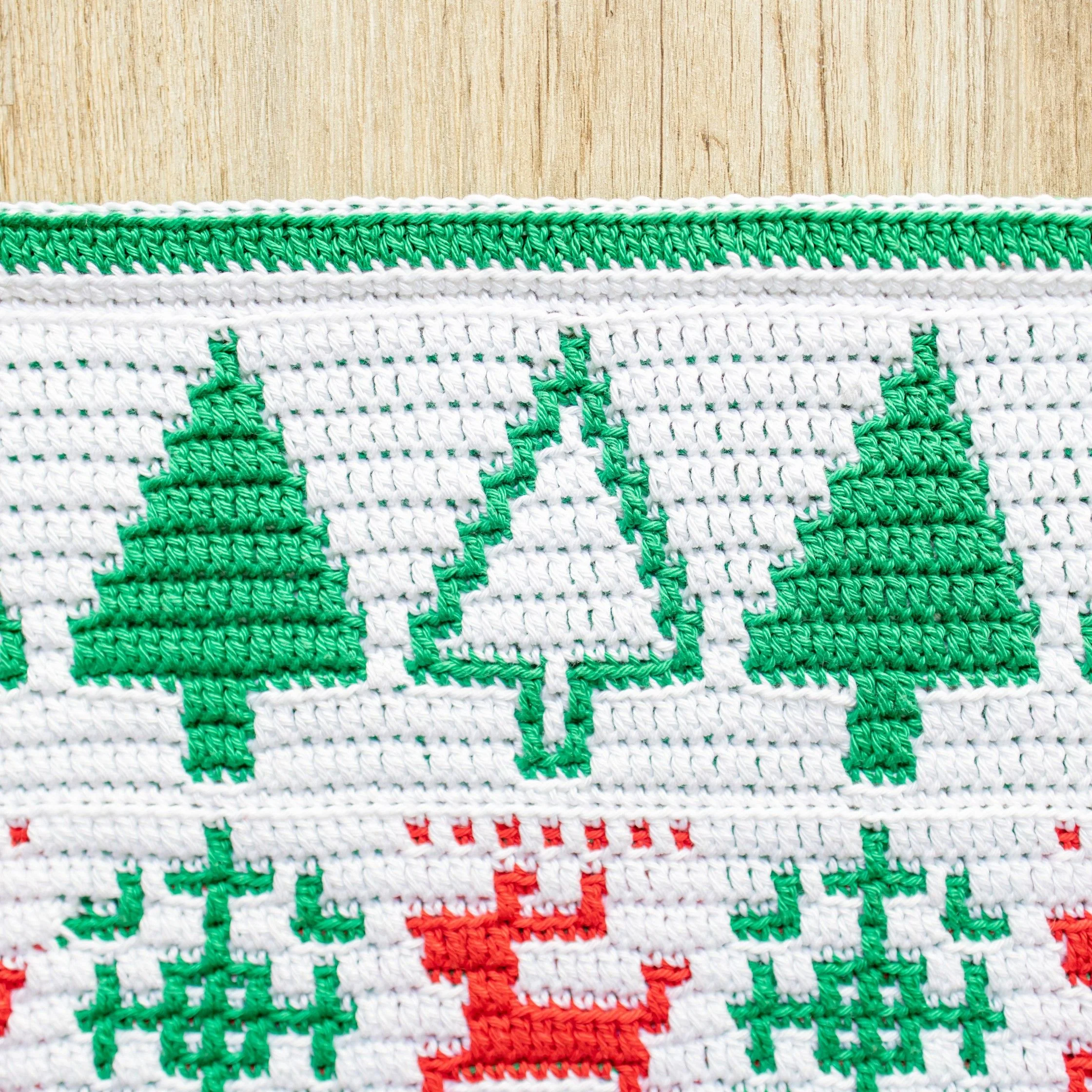 11398-santa-s-letter-set-table-runner-1.webp