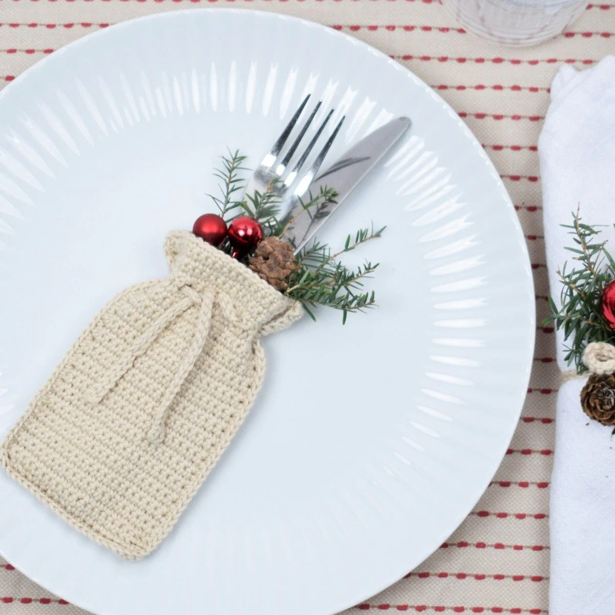 11413-christmas-cutlery-pouch-1.jpg