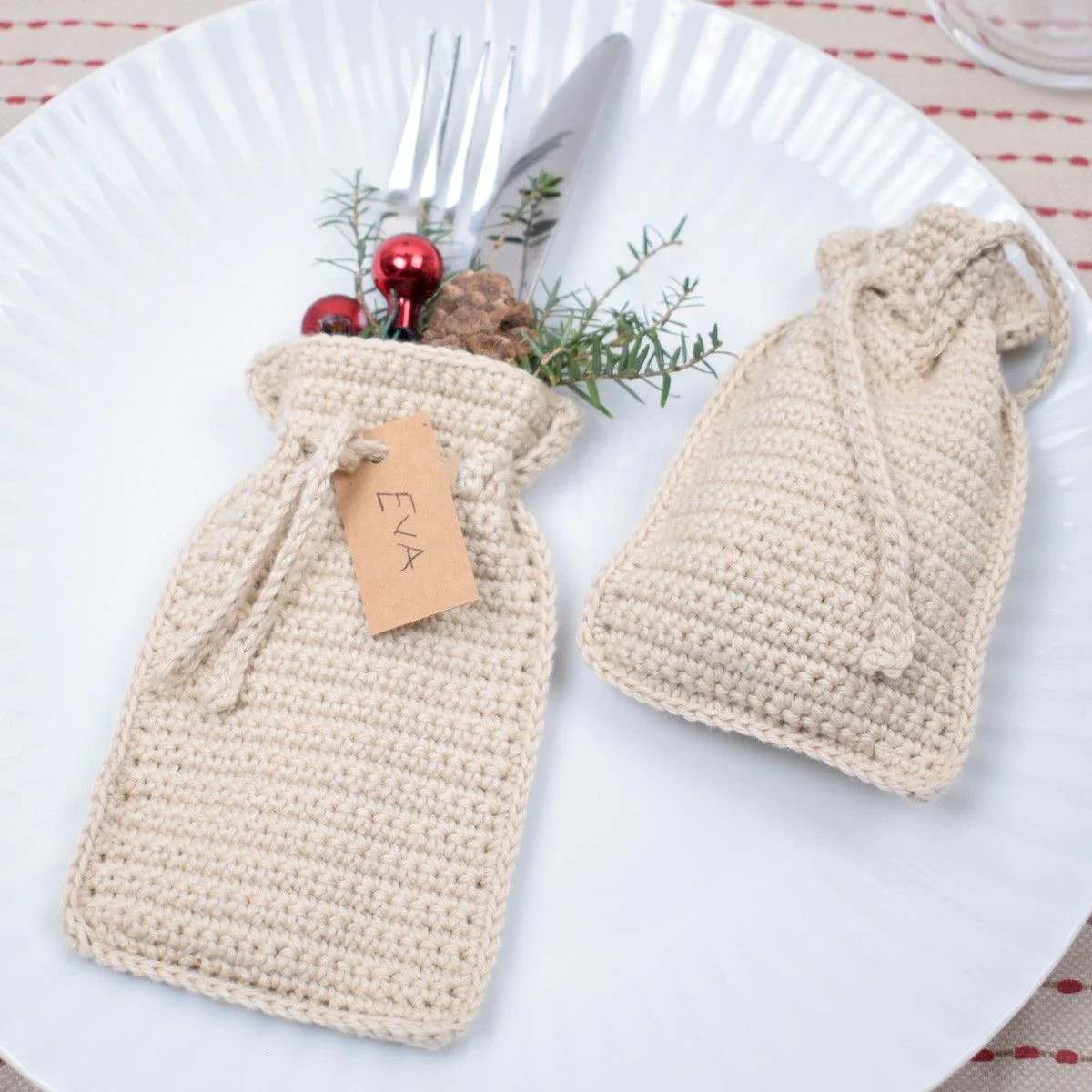 11413-christmas-cutlery-pouch-1.jpg