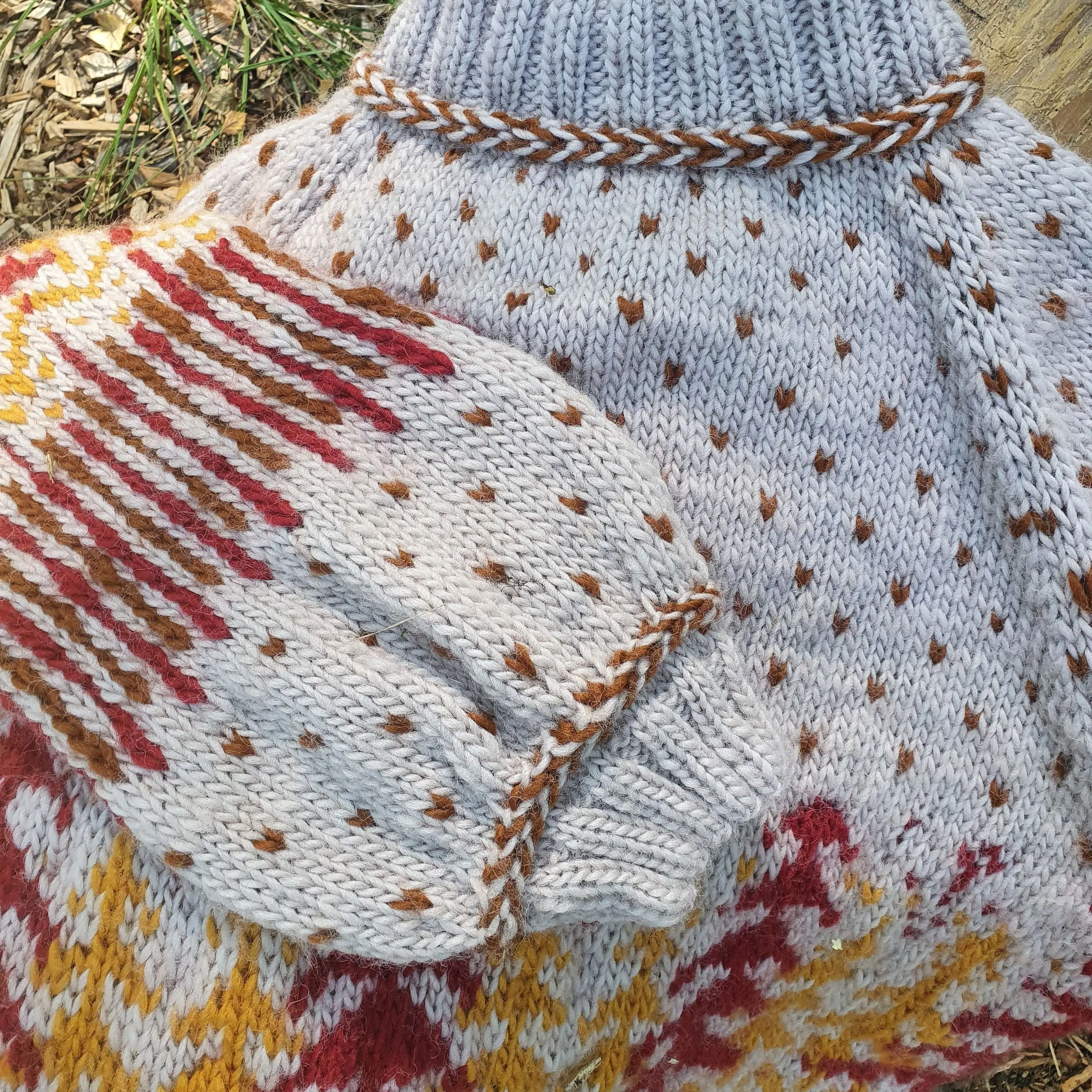 11415-hulderstry-sweater-1.jpg
