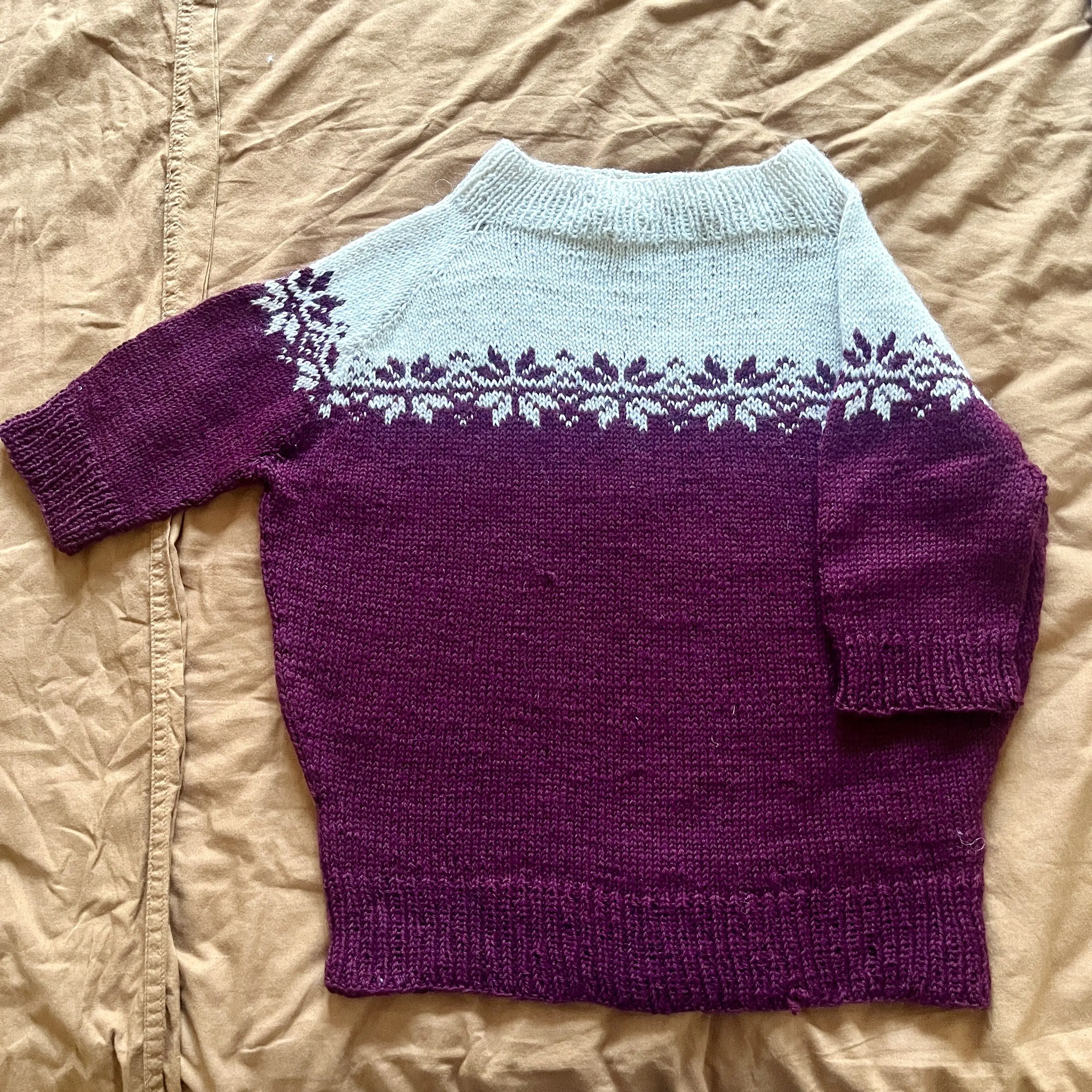 11419-nochebuena-pullover-1.webp