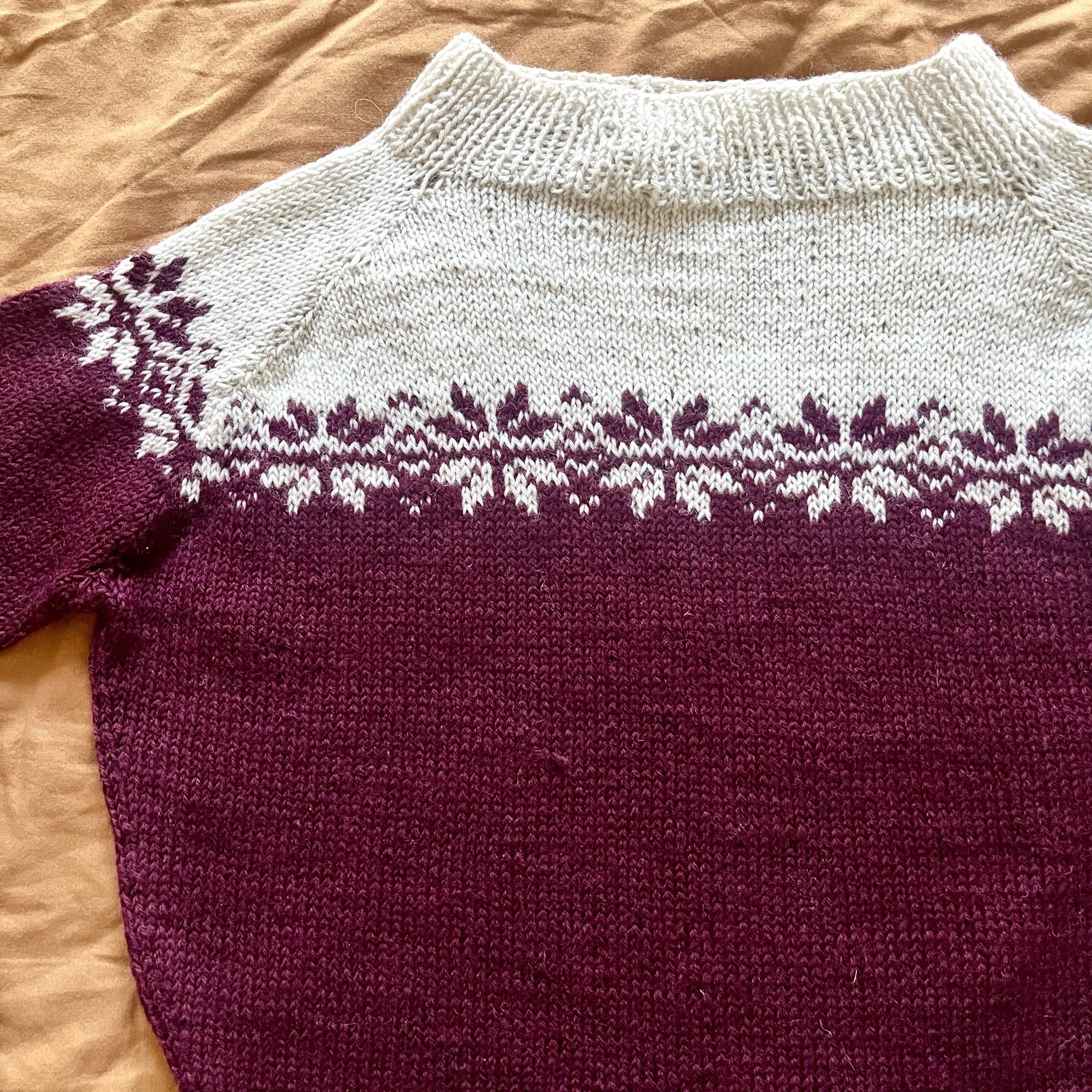 11419-nochebuena-pullover-1.webp