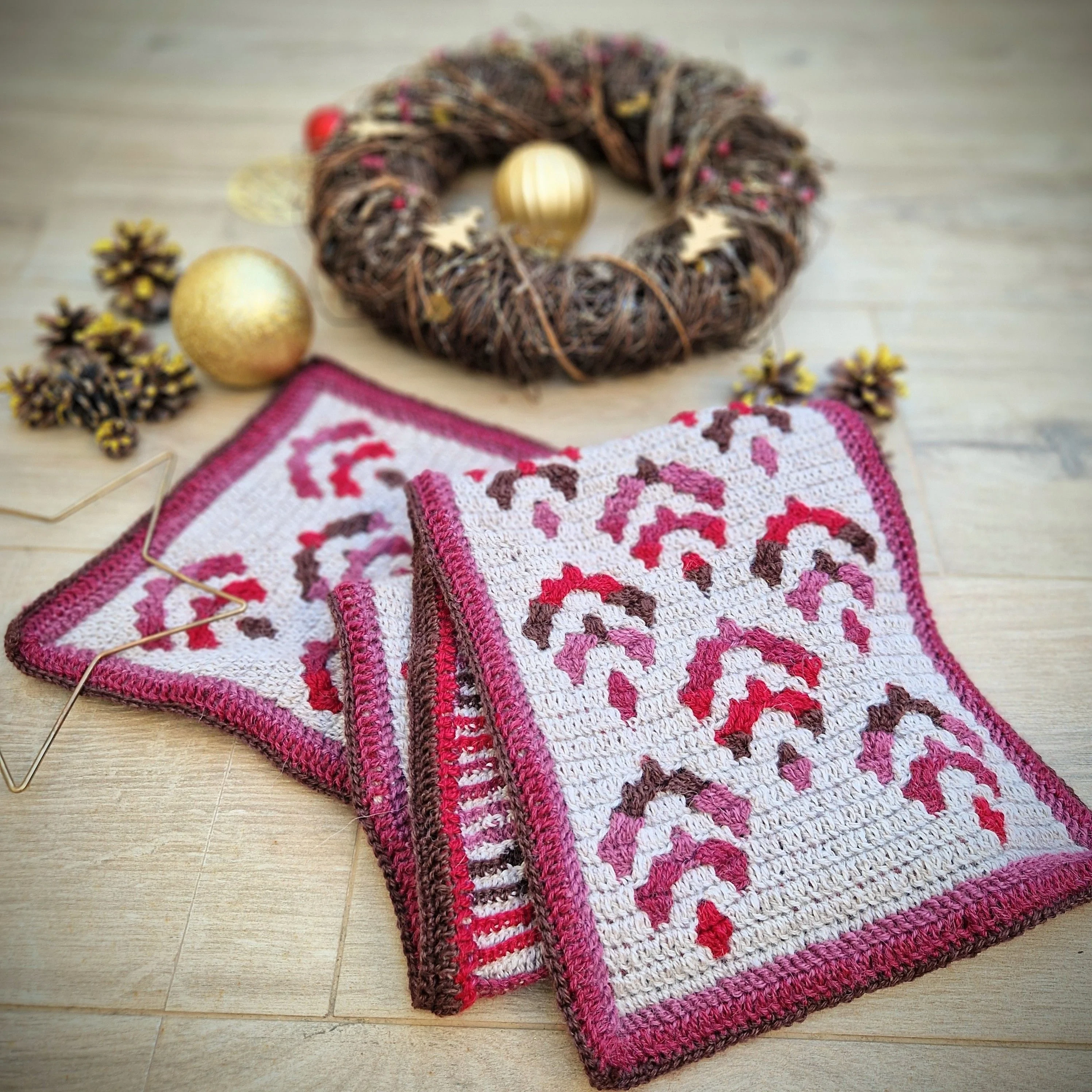 11528-christmastea-scarf-1.webp