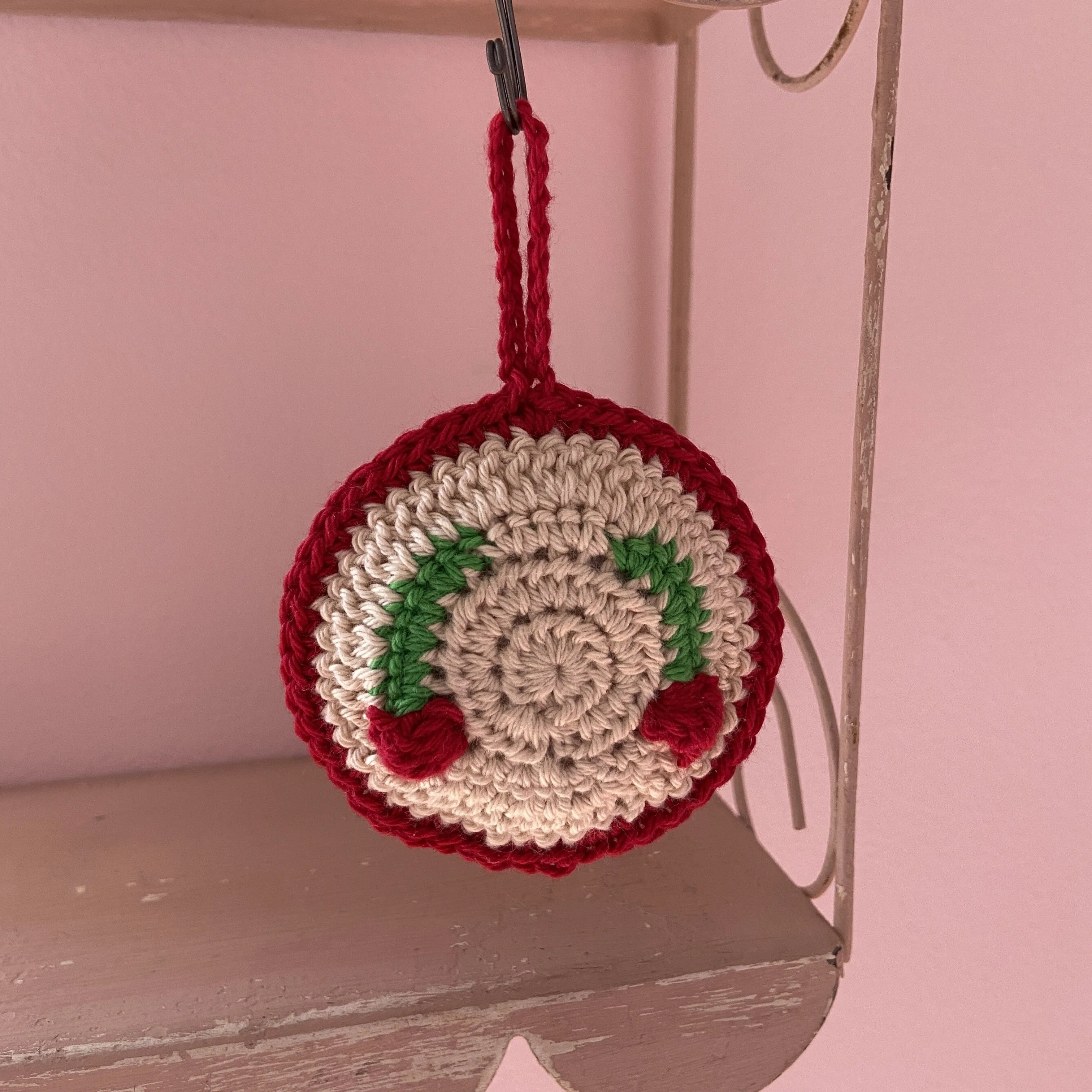 11541-picture-ornament-1.webp