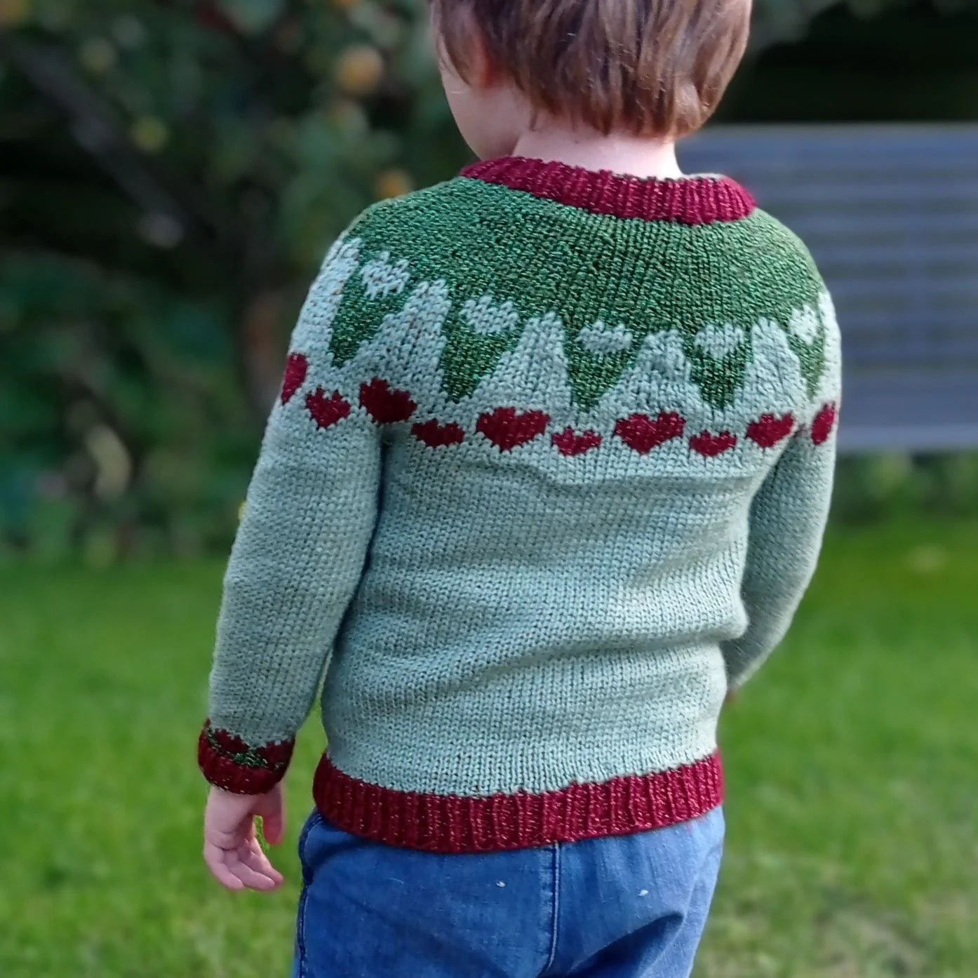 XmasHearts - Childrenâs Sweater