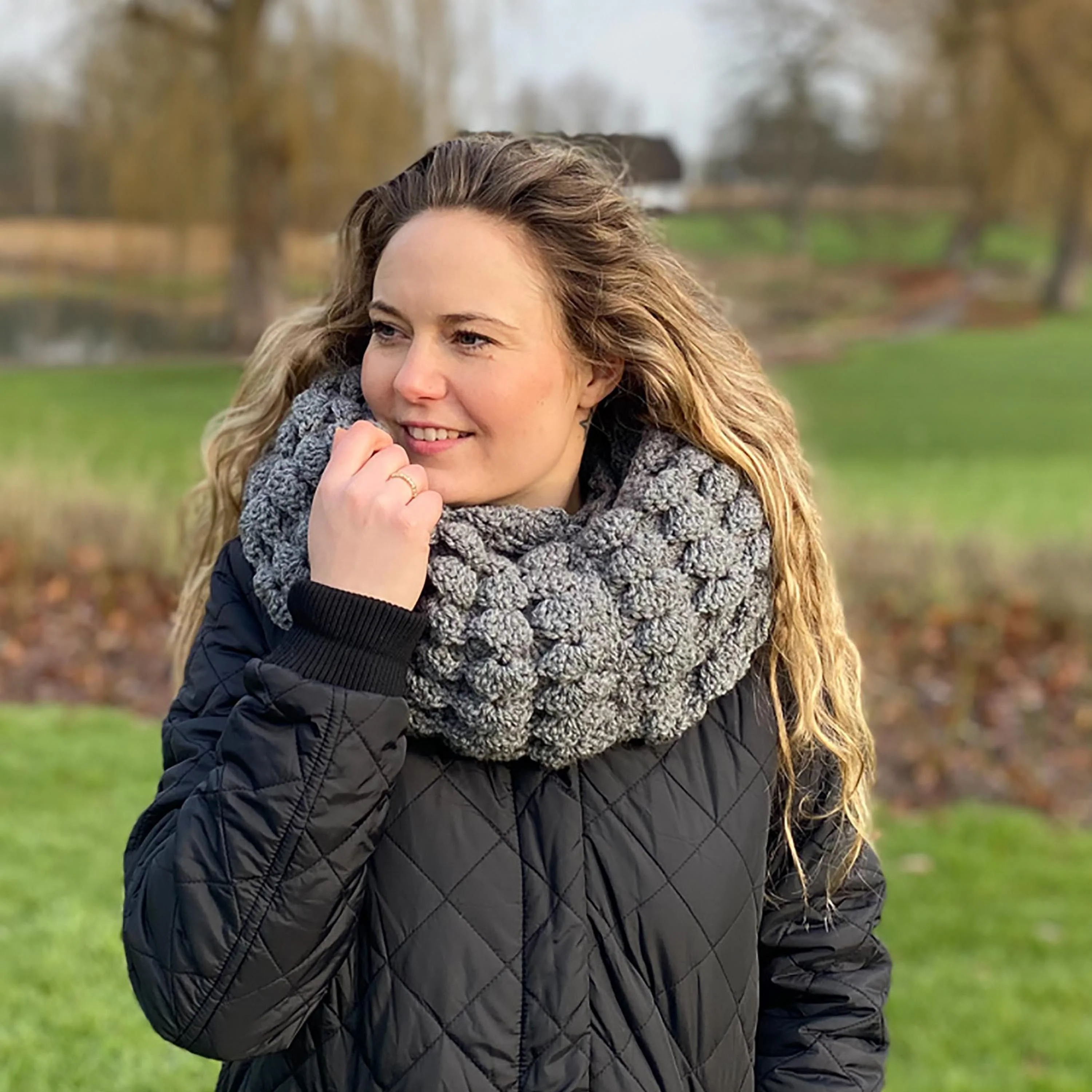 Deep Waves - Tube Scarf