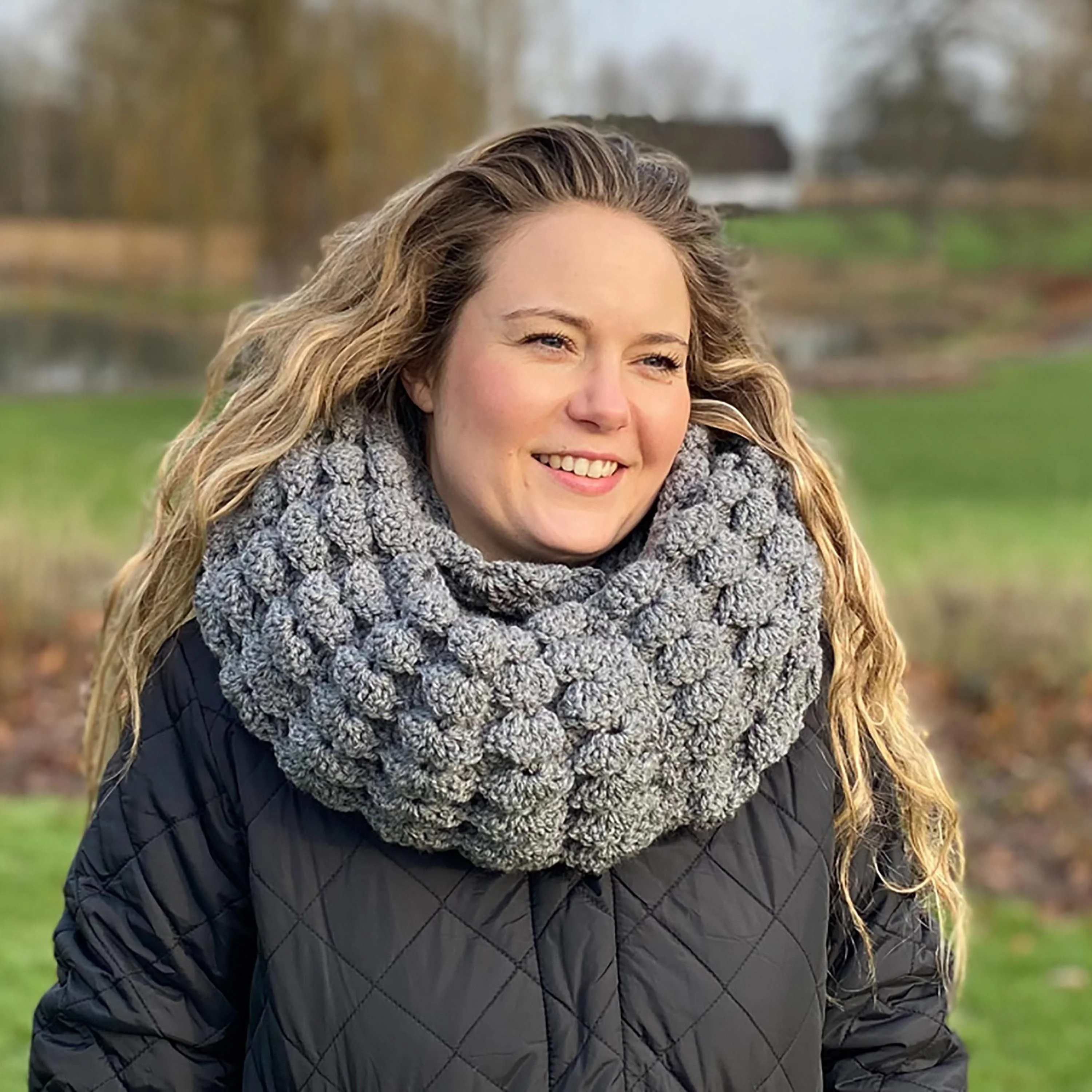 Deep Waves - Tube Scarf