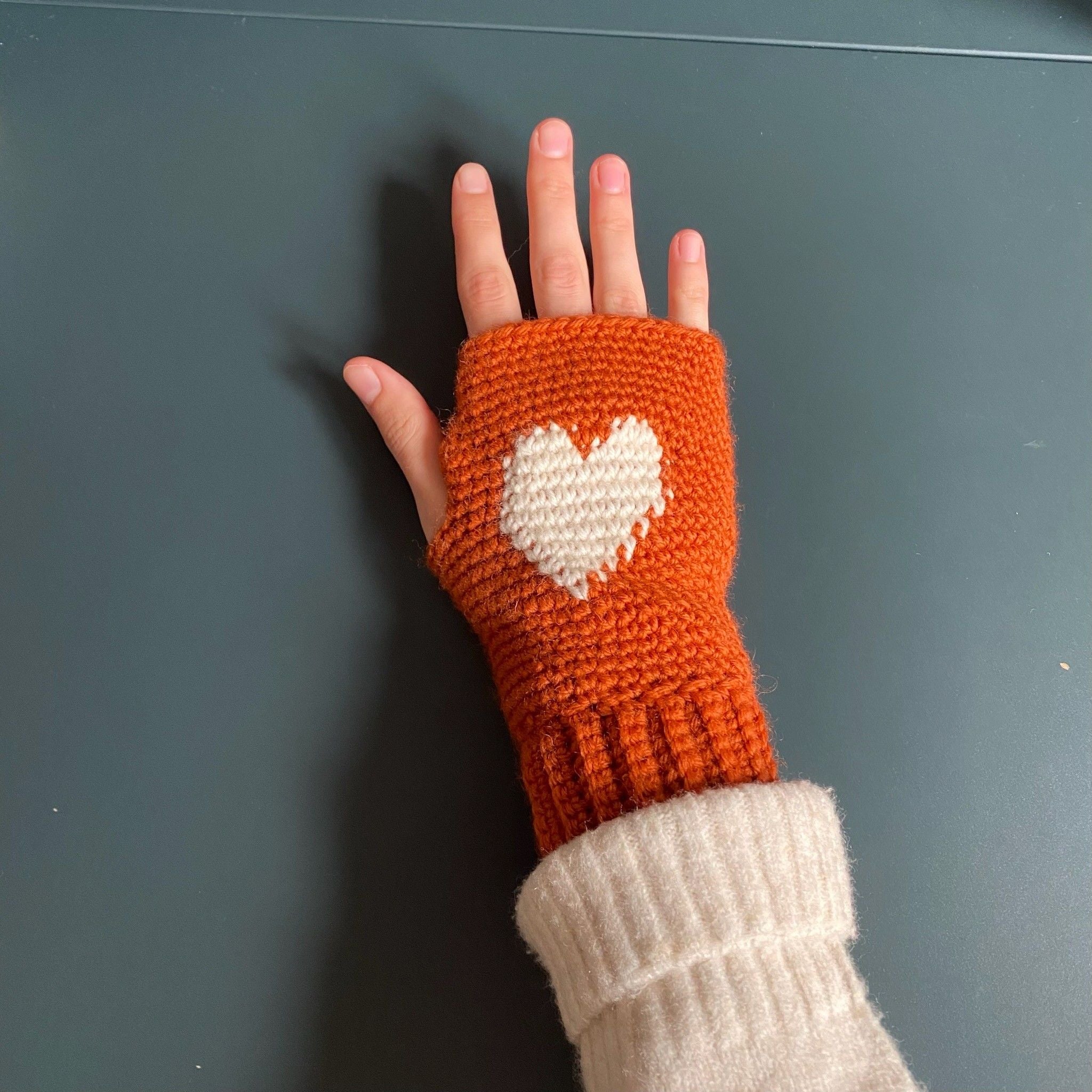 1173-heart-warmers-fingerless-gloves-1.webp