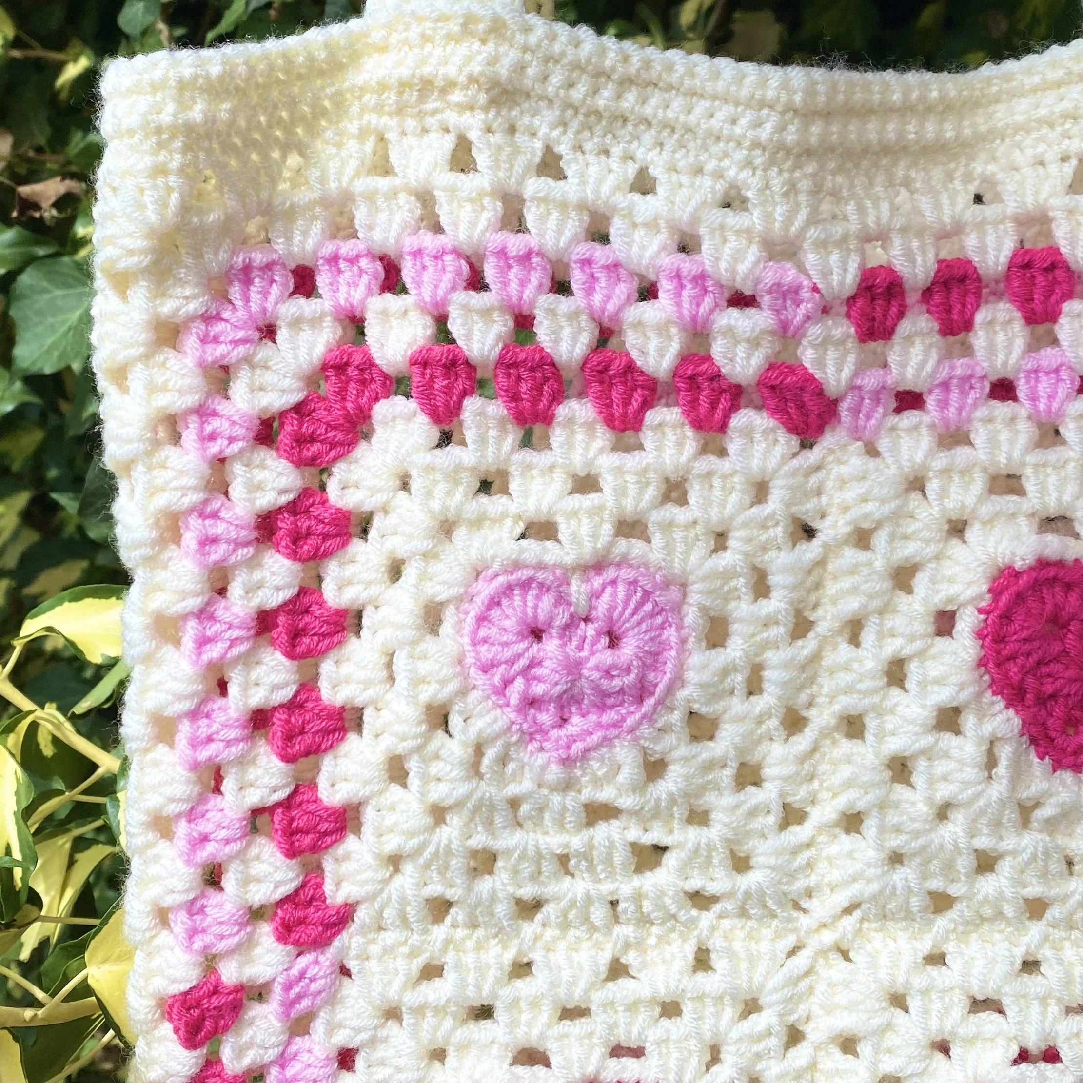 1174-lots-of-love-tote-bag-1.jpg