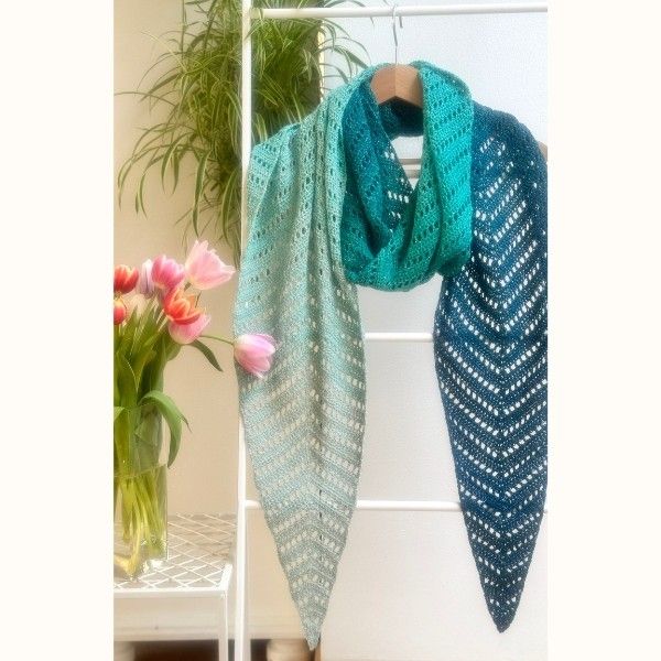 12615-a-mermaid-s-tail-shawl-1.webp