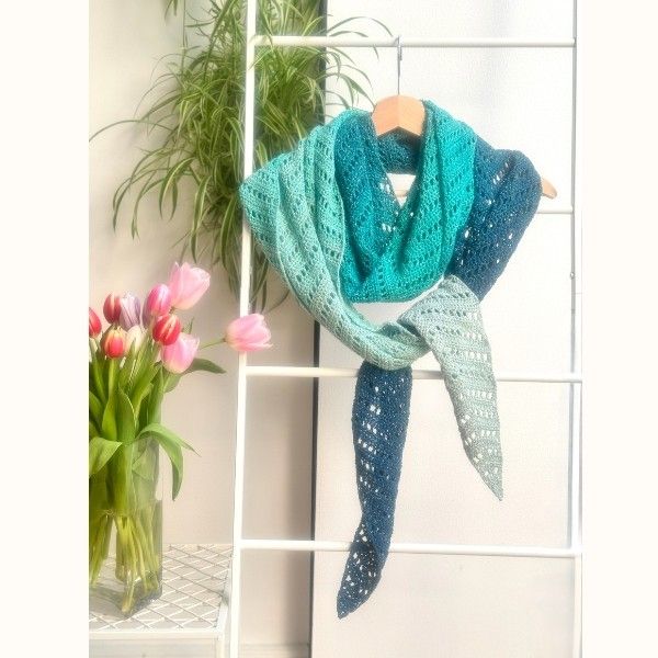12615-a-mermaid-s-tail-shawl-1.webp