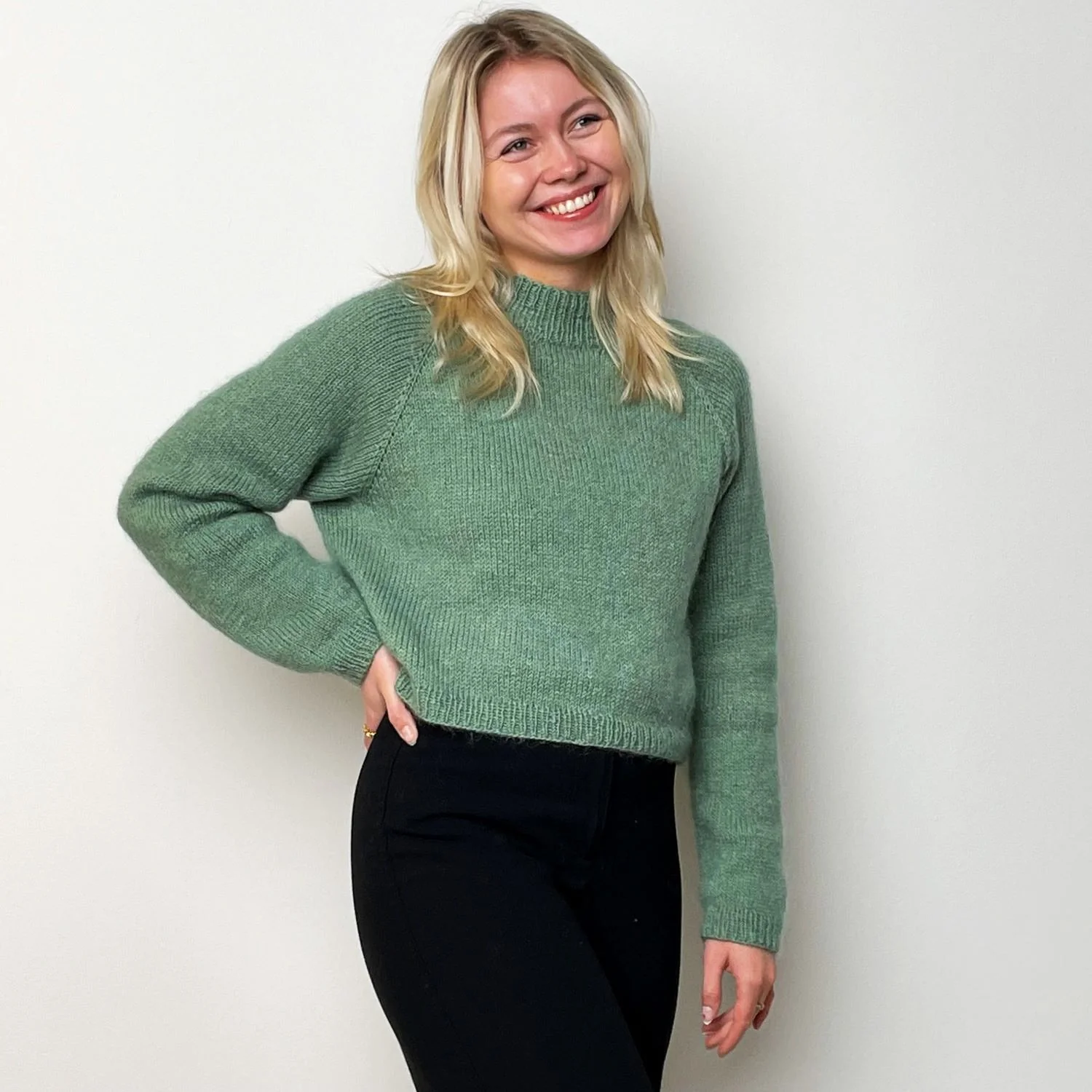 12689-sandy-sweater-1.webp