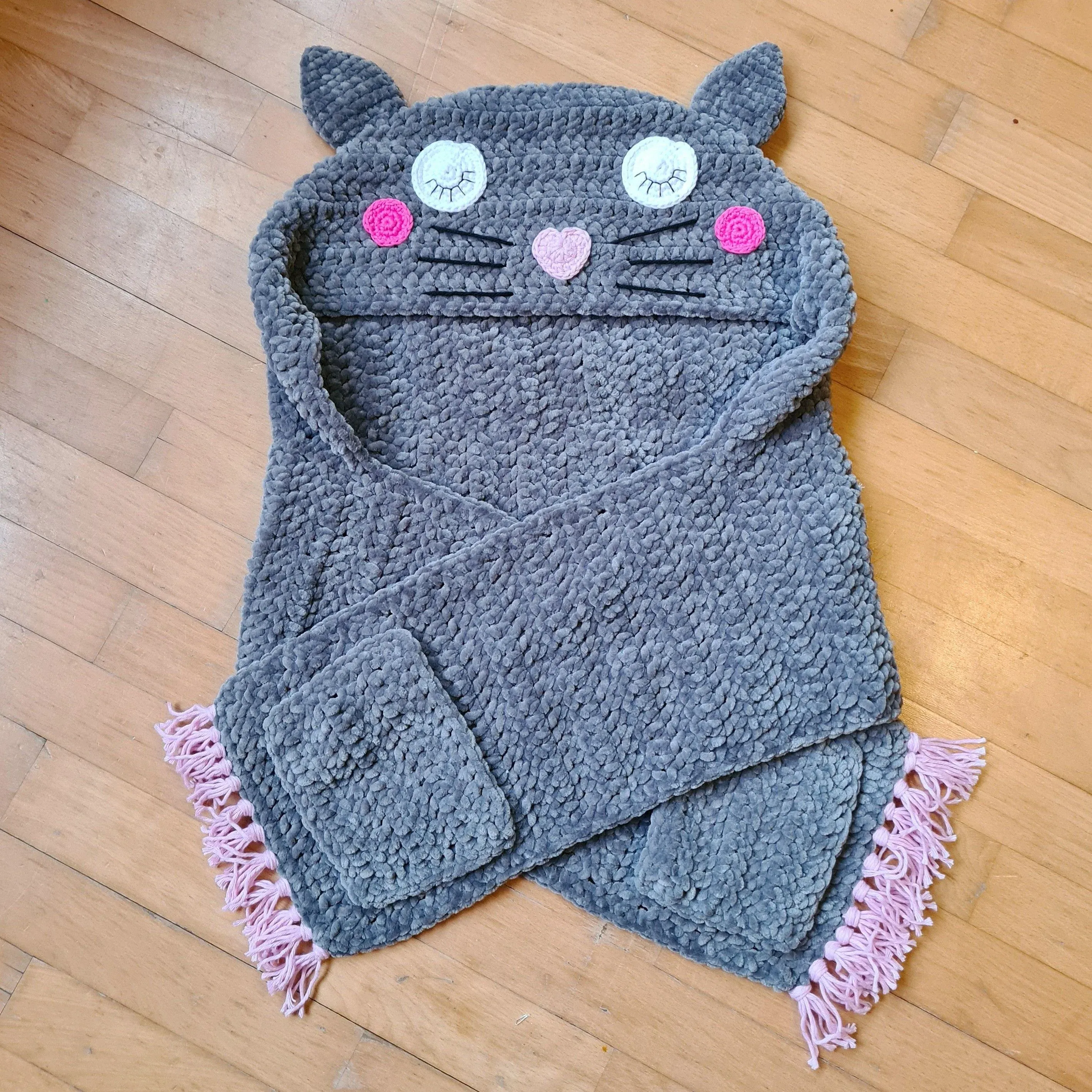 1271-cat-scarf-1.webp