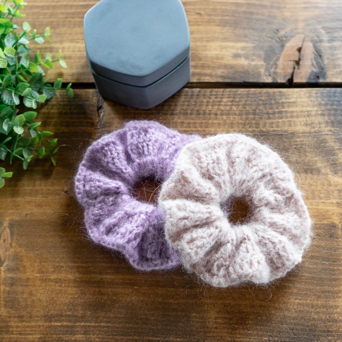 1276-fluffy-scrunchie-1.jpg