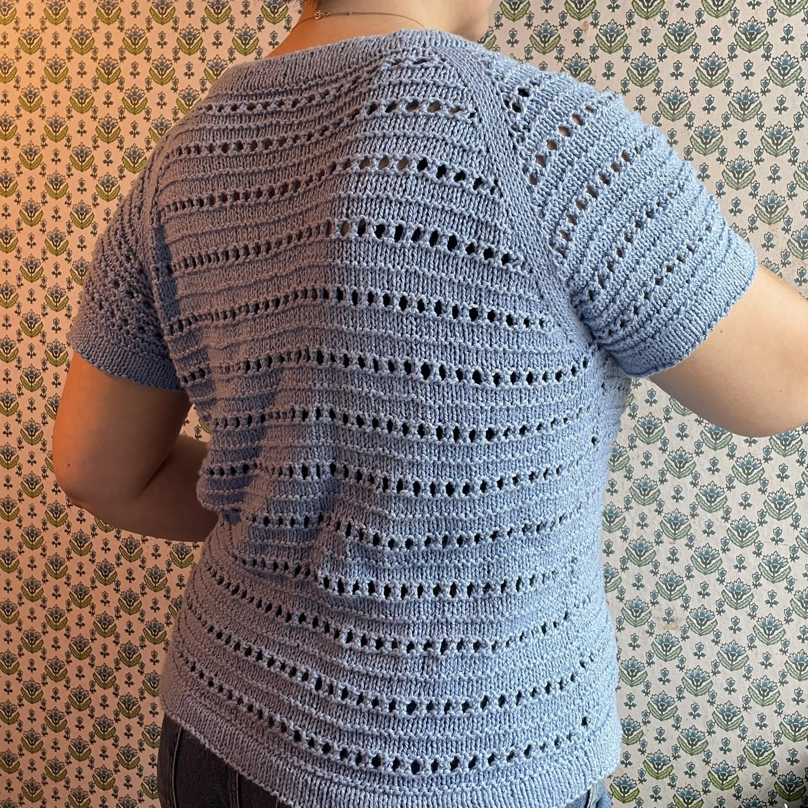 13338-easy-spring-tee-t-shirt-1.webp