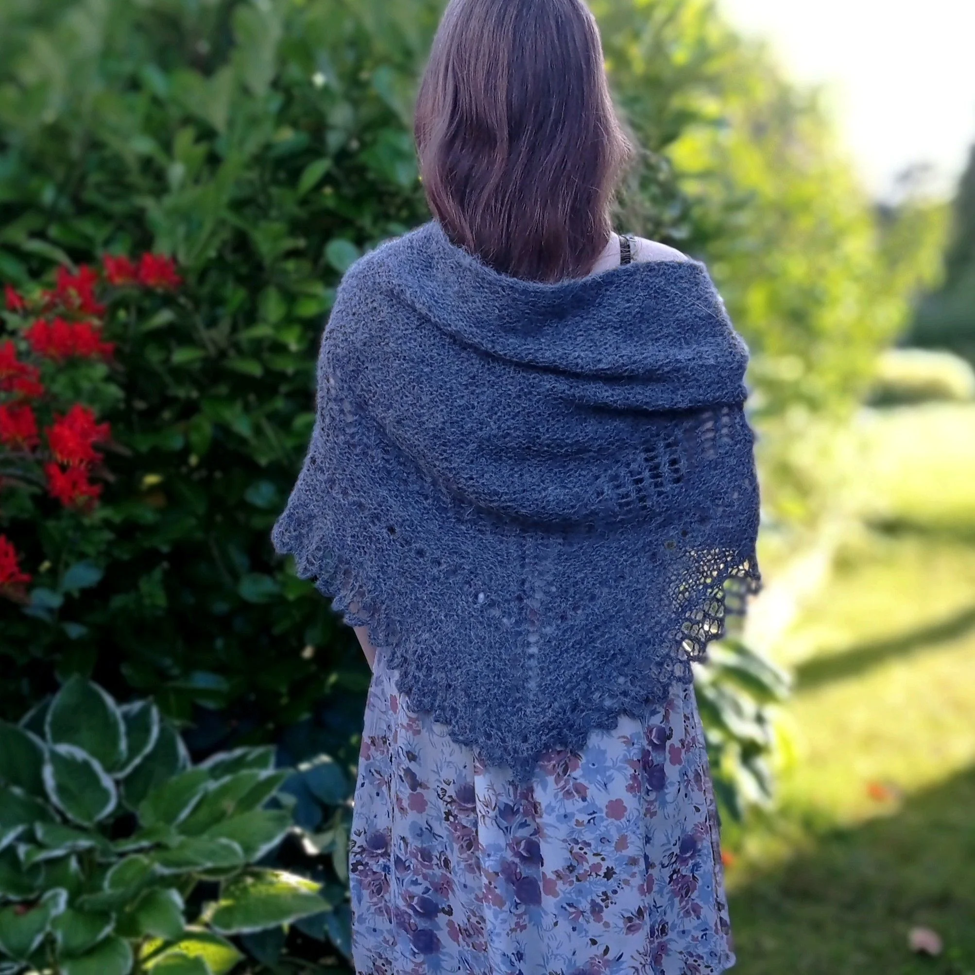 13371-vinterblonde-shawl-1.webp