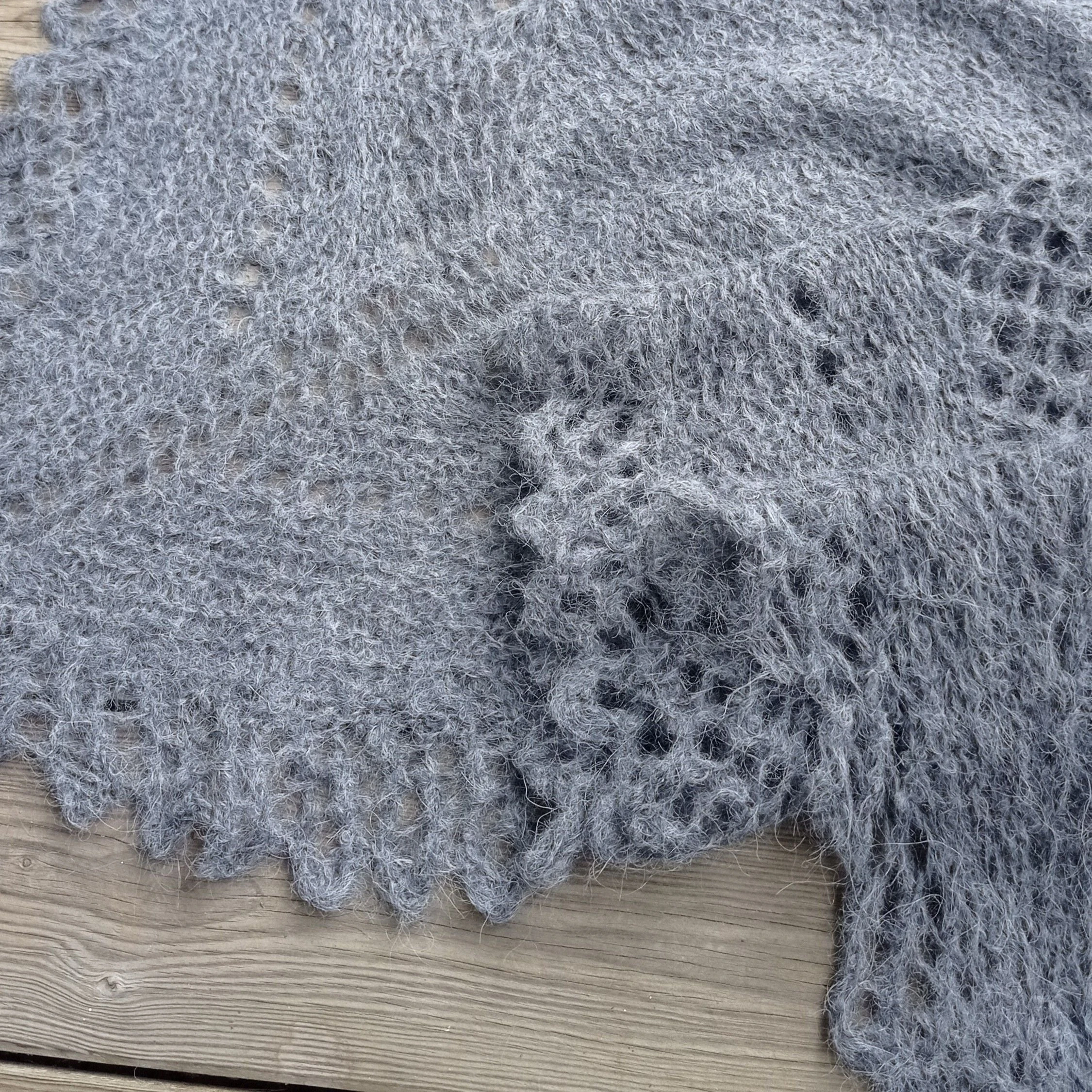13371-vinterblonde-shawl-1.webp