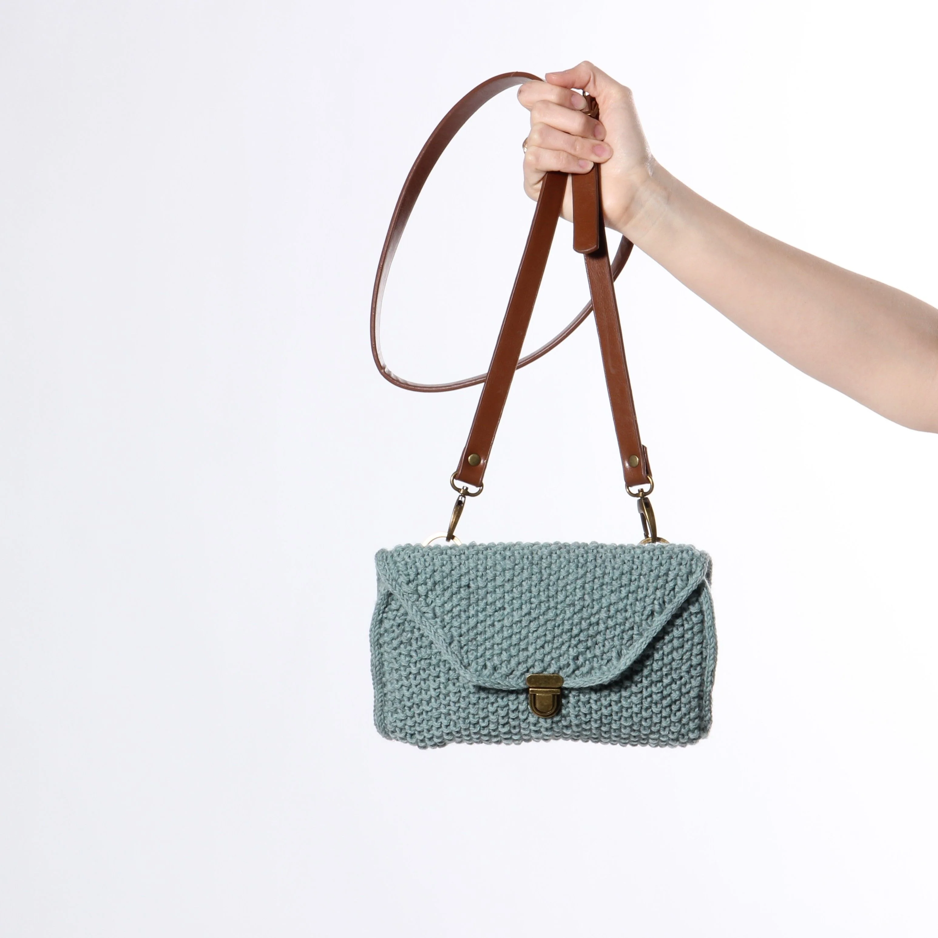 1362-bellis-purse-1.webp