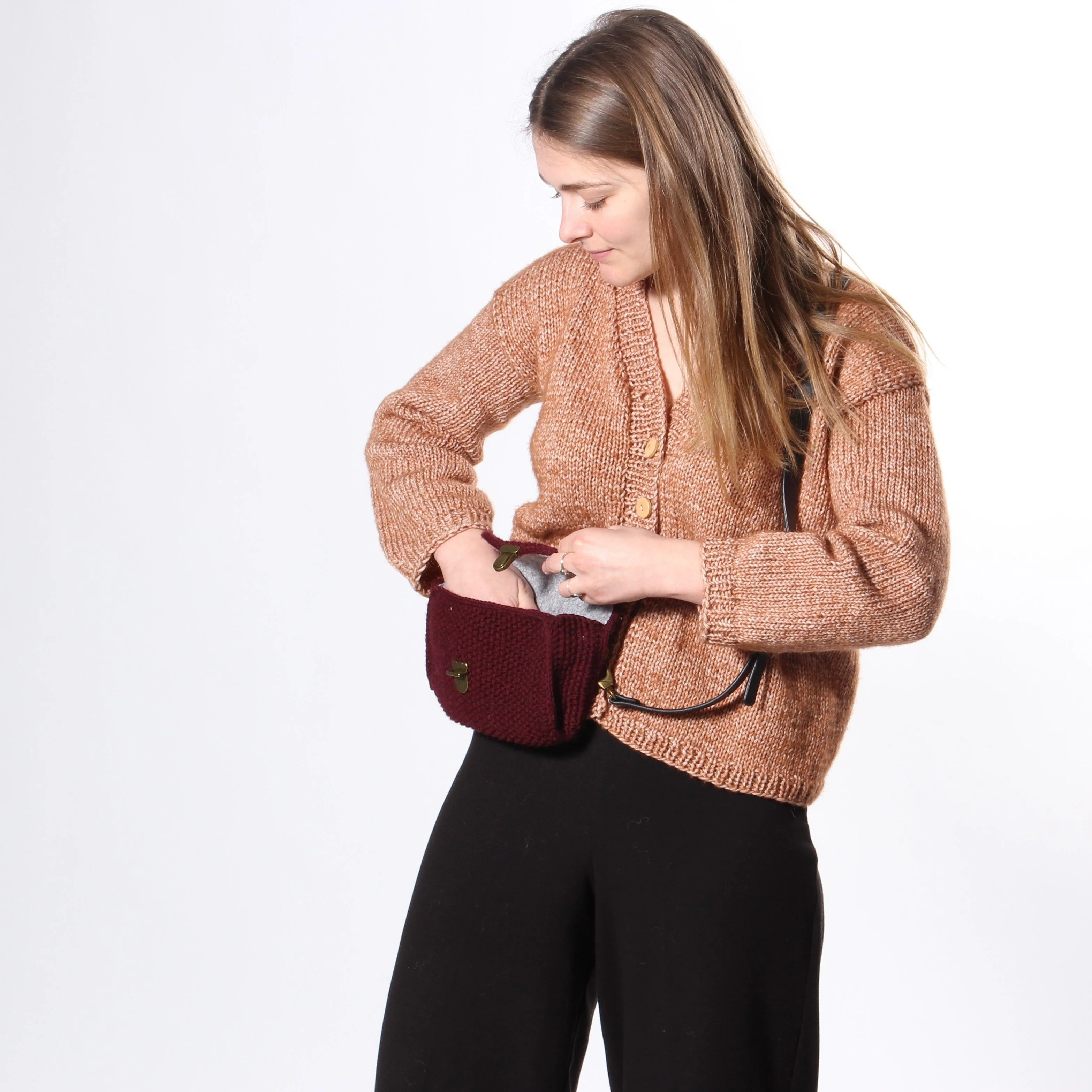 1362-bellis-purse-1.webp
