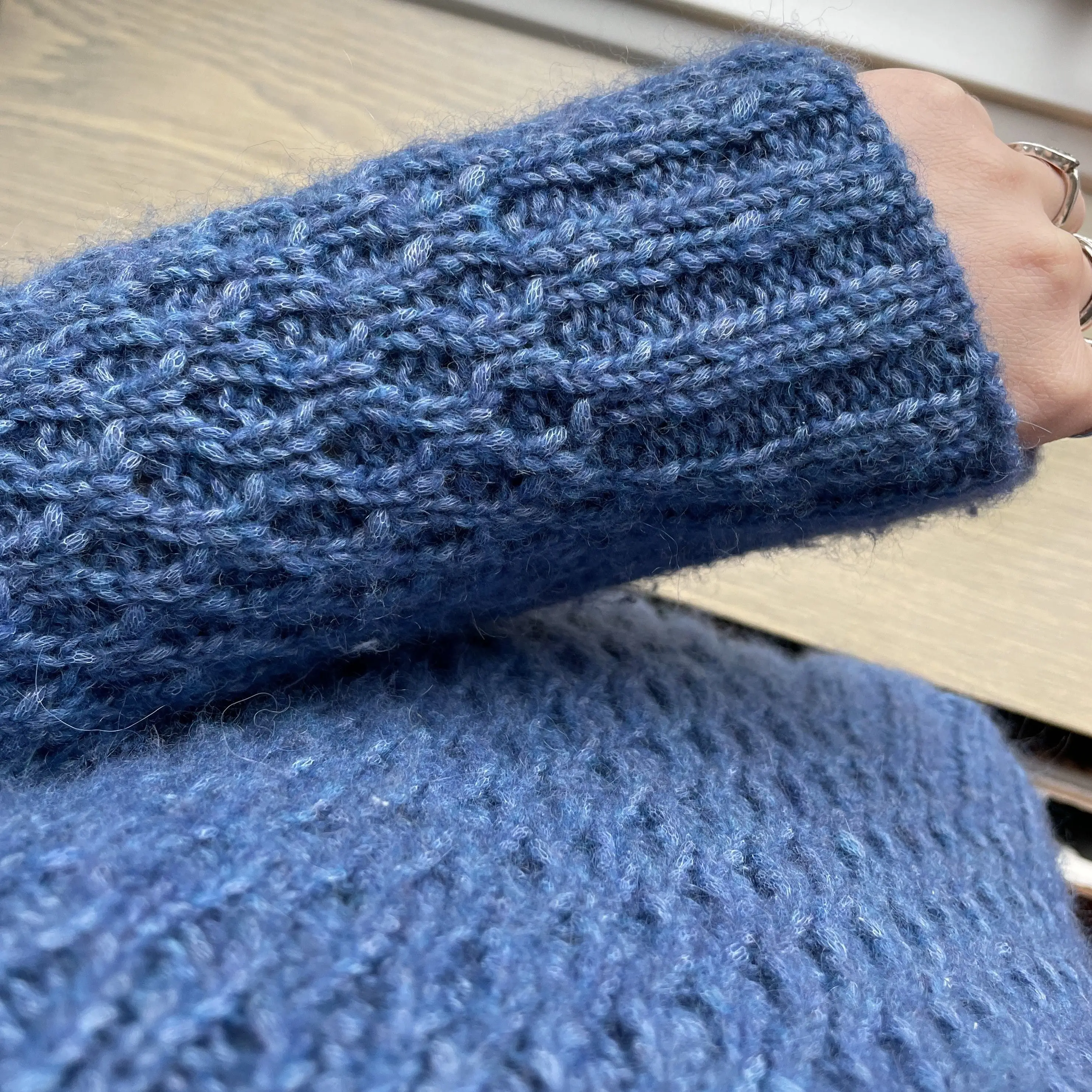13708-easy-honeycomb-sweater-1.webp