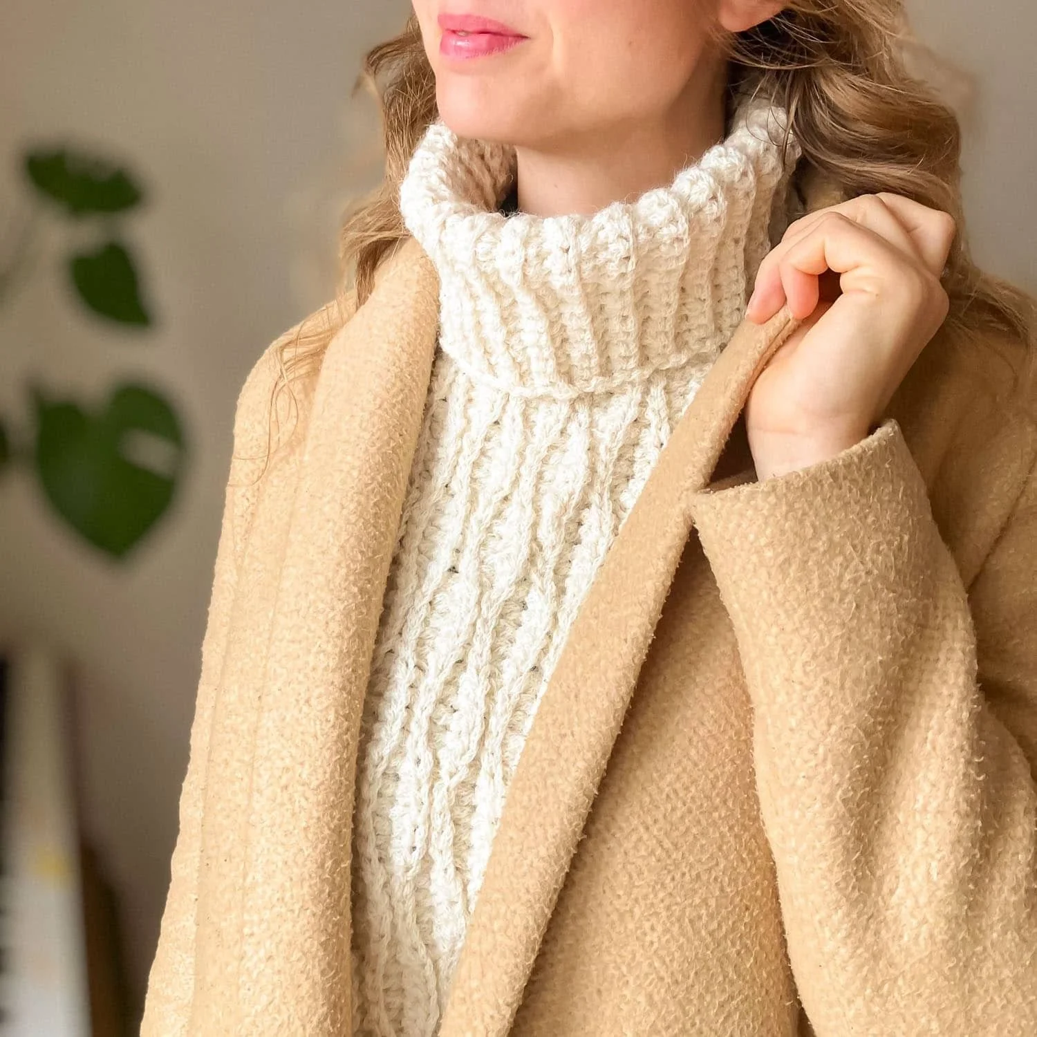 13876-alpine-neck-warmer-1.webp