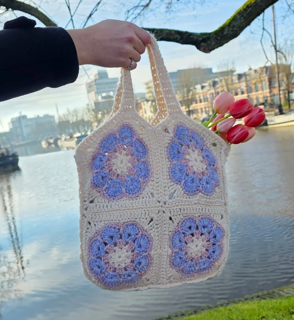 1403-bouquet-of-love-bag-1.webp