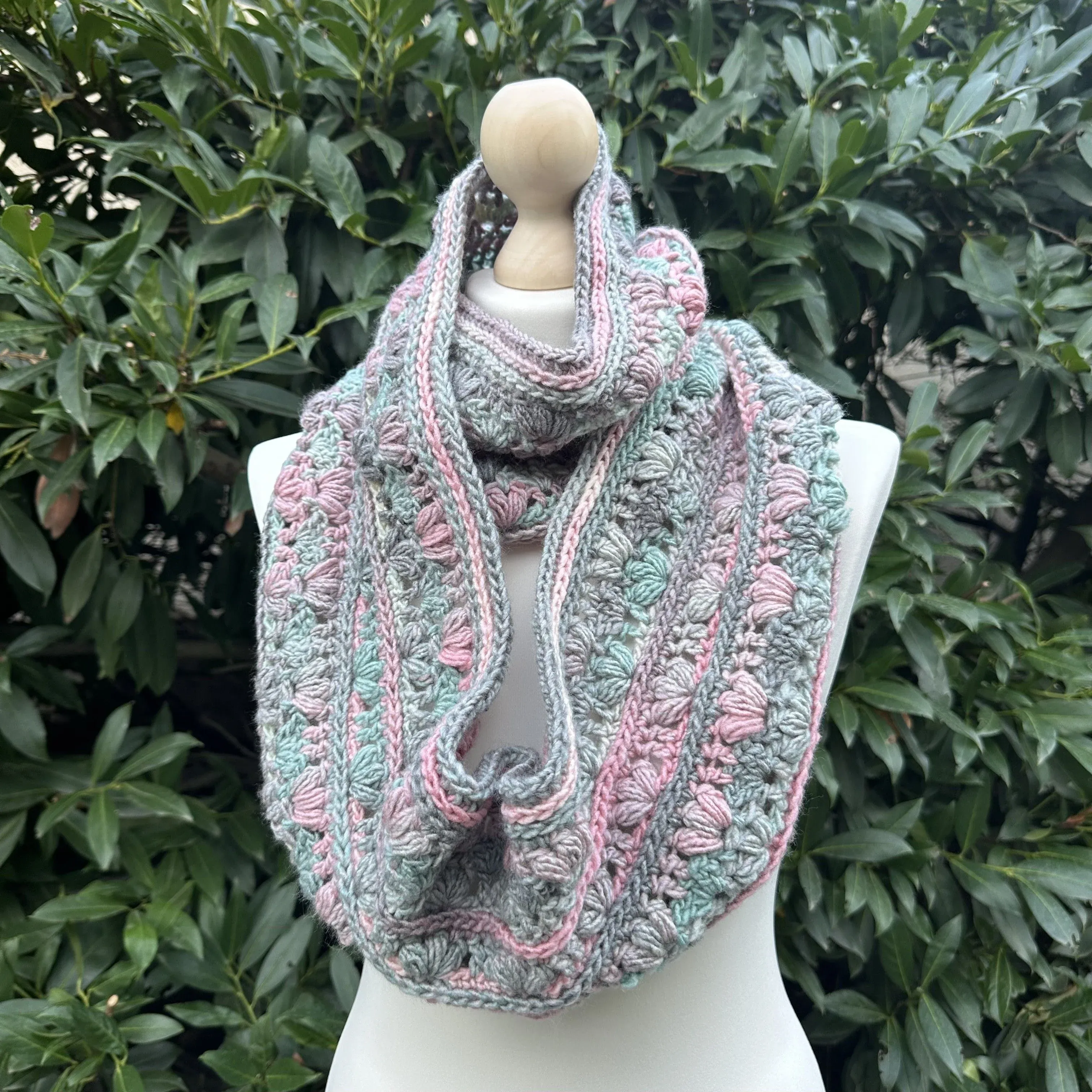 AmariÃ« - Infinity Cowl