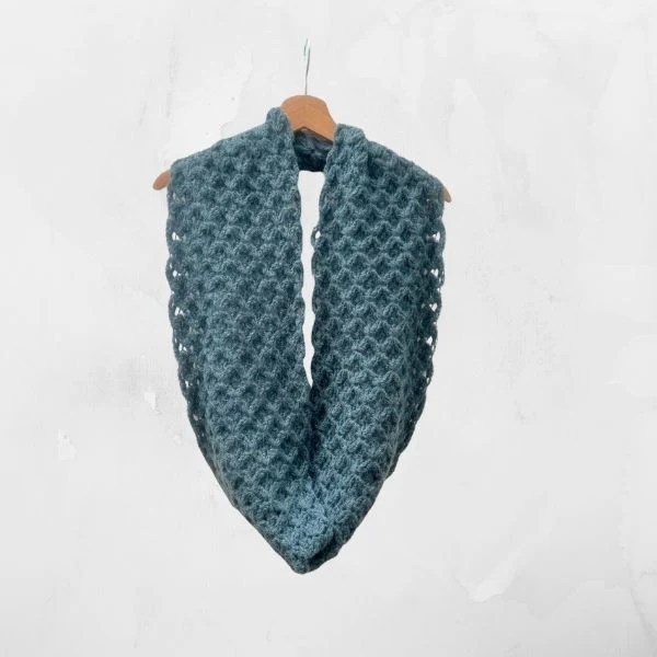 14069-amelia-cowl-1.webp