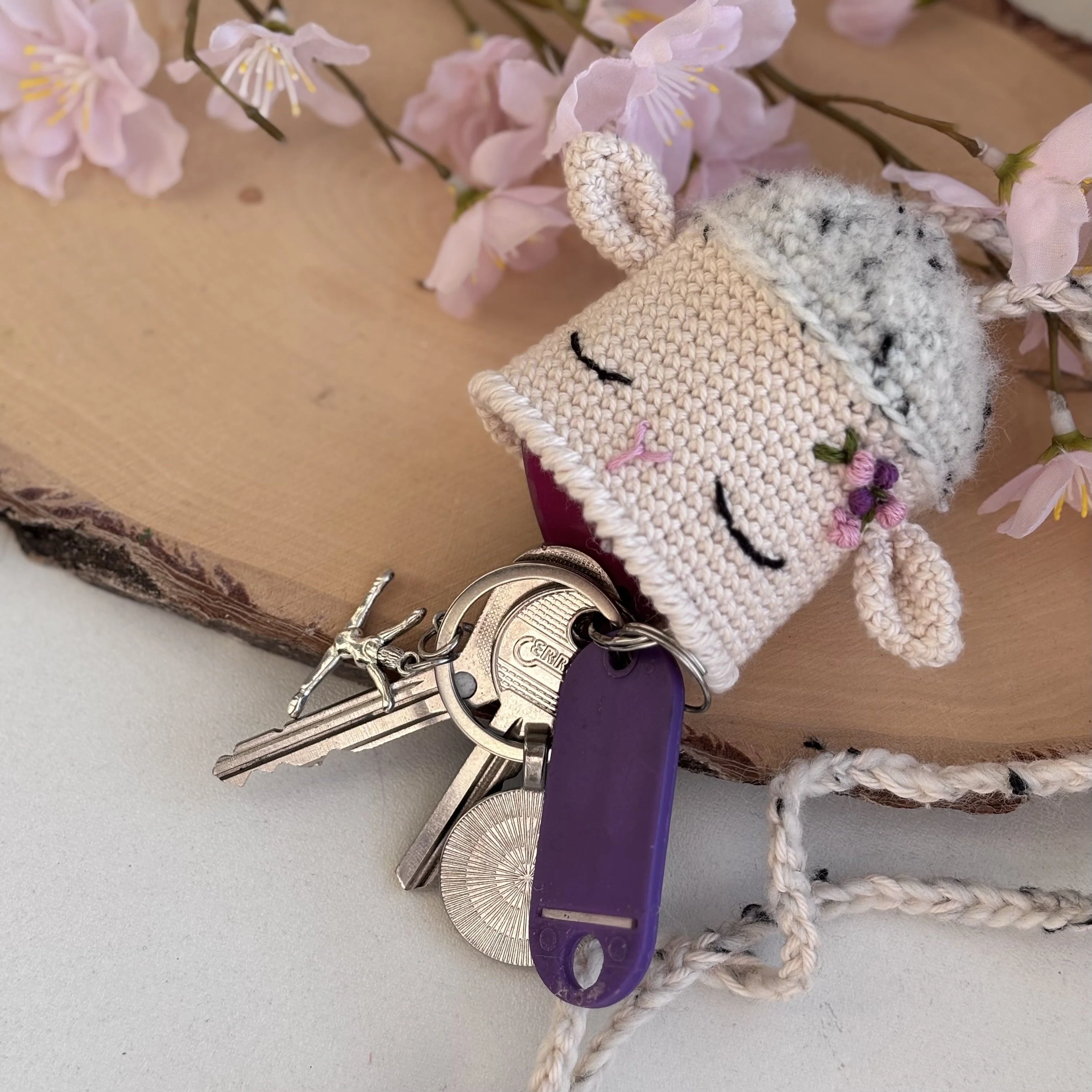 1410-bunny-lucky-sheep-amelie-key-covers-1.webp
