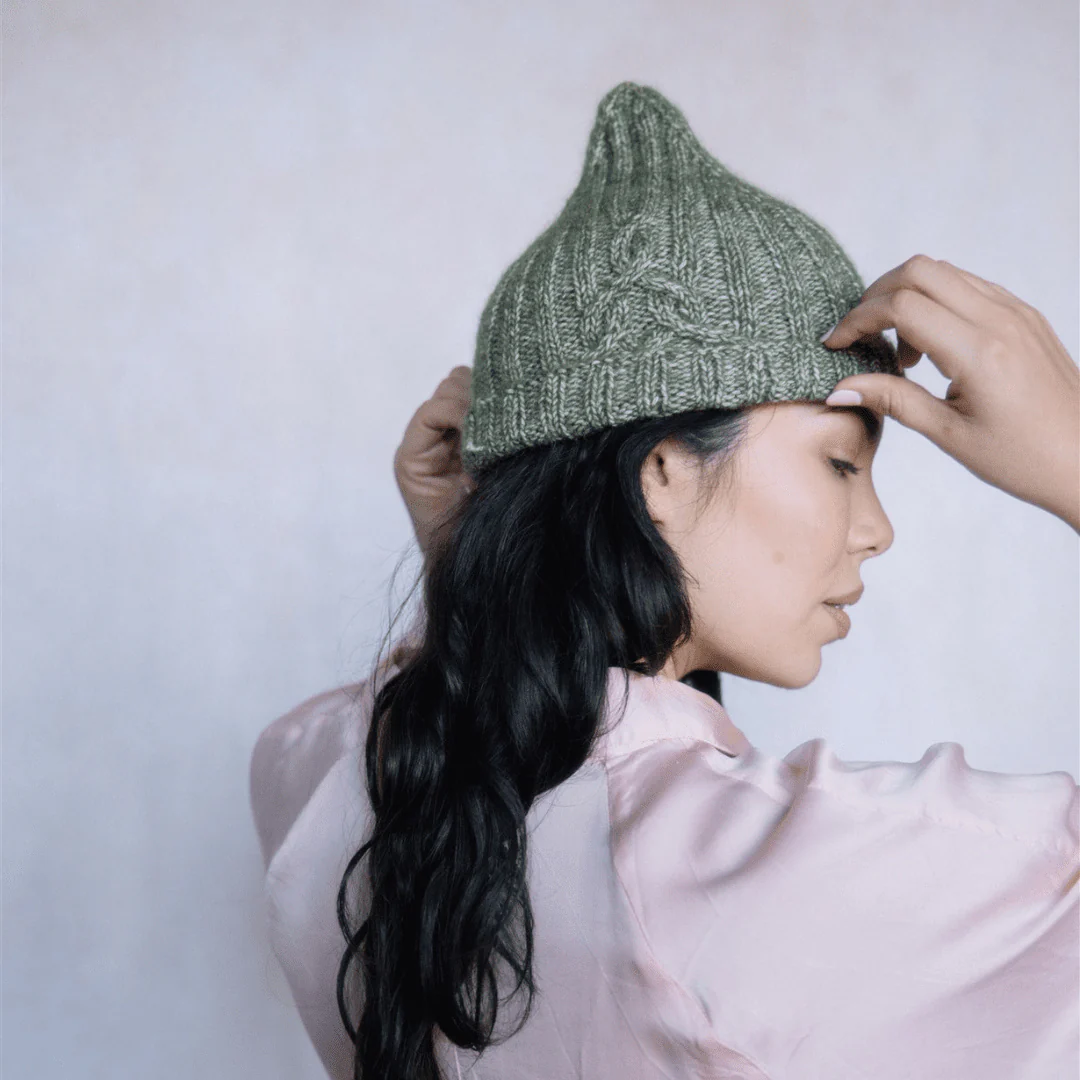 1412-gumnut-cabled-hat-1.webp