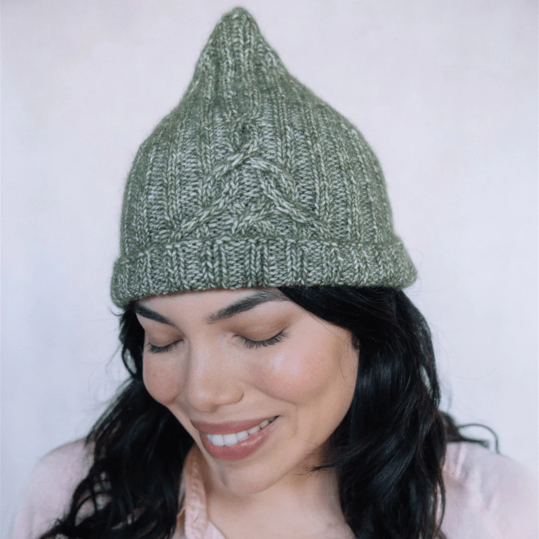 1412-gumnut-cabled-hat-1.webp