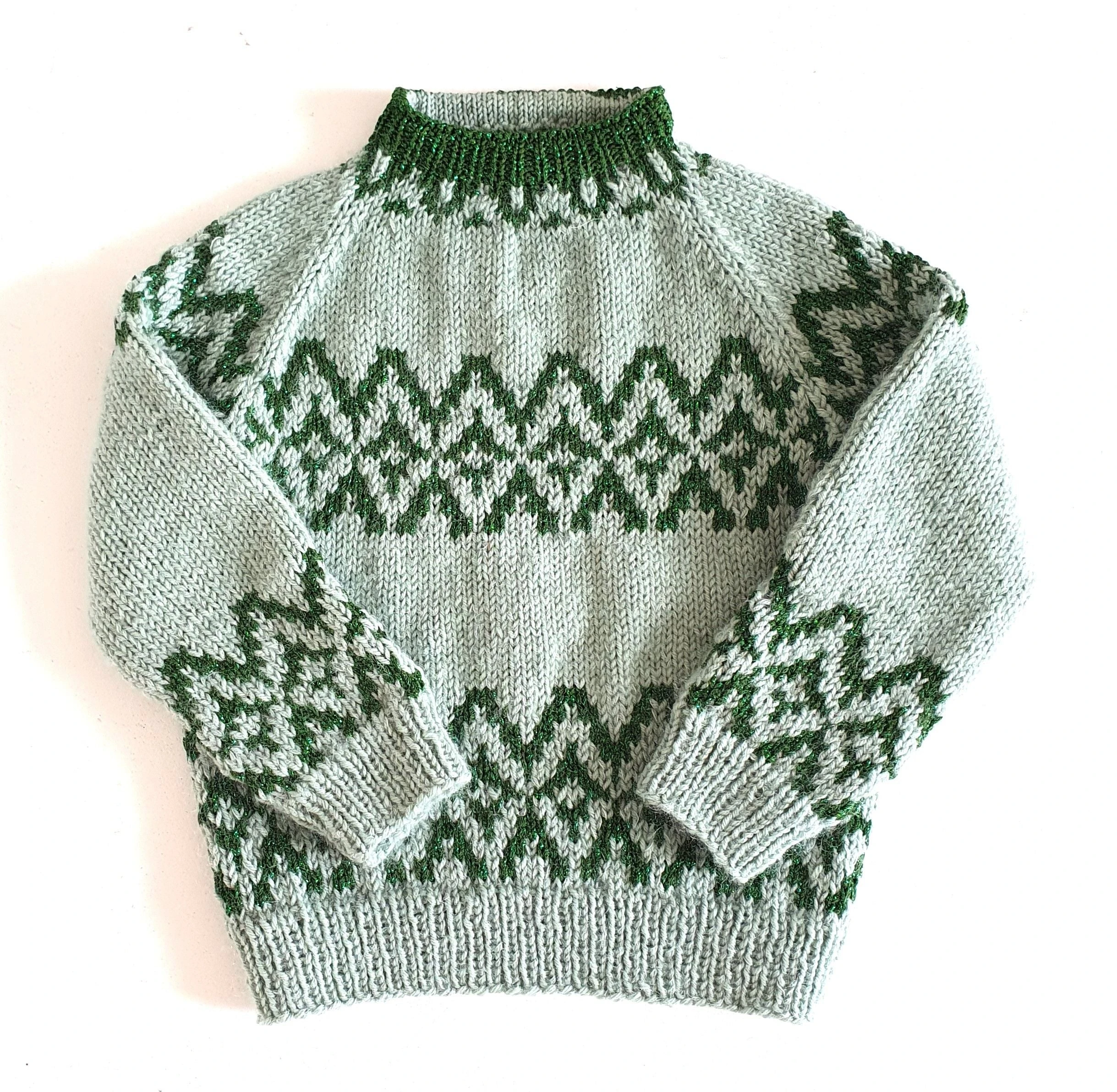 All Round - Childrenâs Christmas Sweater