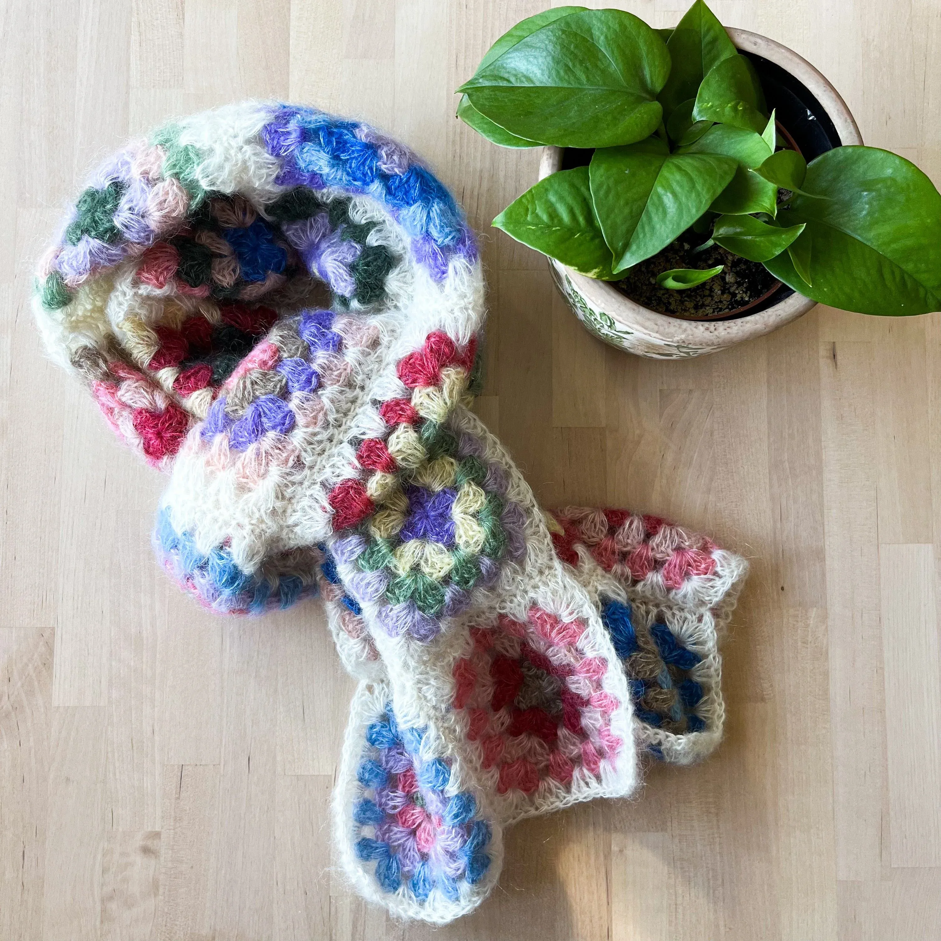 1443-fl-r-scarf-1.webp